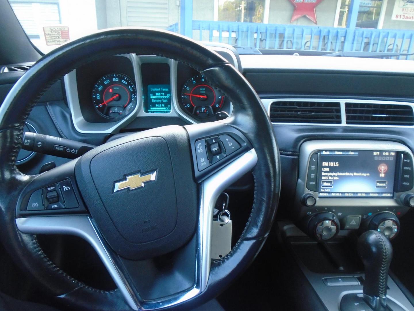 2015 Chevrolet Camaro 1LT Coupe (2G1FD1E36F9) with an 3.6L V6 DOHC 24V FFV engine, 6-Speed Automatic transmission, located at 6112 N Florida Avenue, Tampa, FL, 33604, (888) 521-5131, 27.954929, -82.459534 - Photo#5