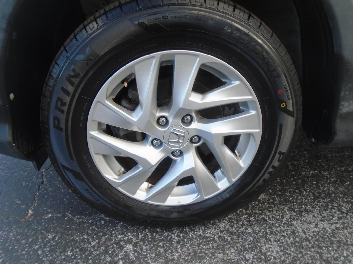 2015 Honda CR-V EX 4WD (5J6RM4H53FL) with an 2.4L L4 DOHC 16V engine, Continuously Variable Transmission transmission, located at 6112 N Florida Avenue, Tampa, FL, 33604, (888) 521-5131, 27.954929, -82.459534 - Photo#8
