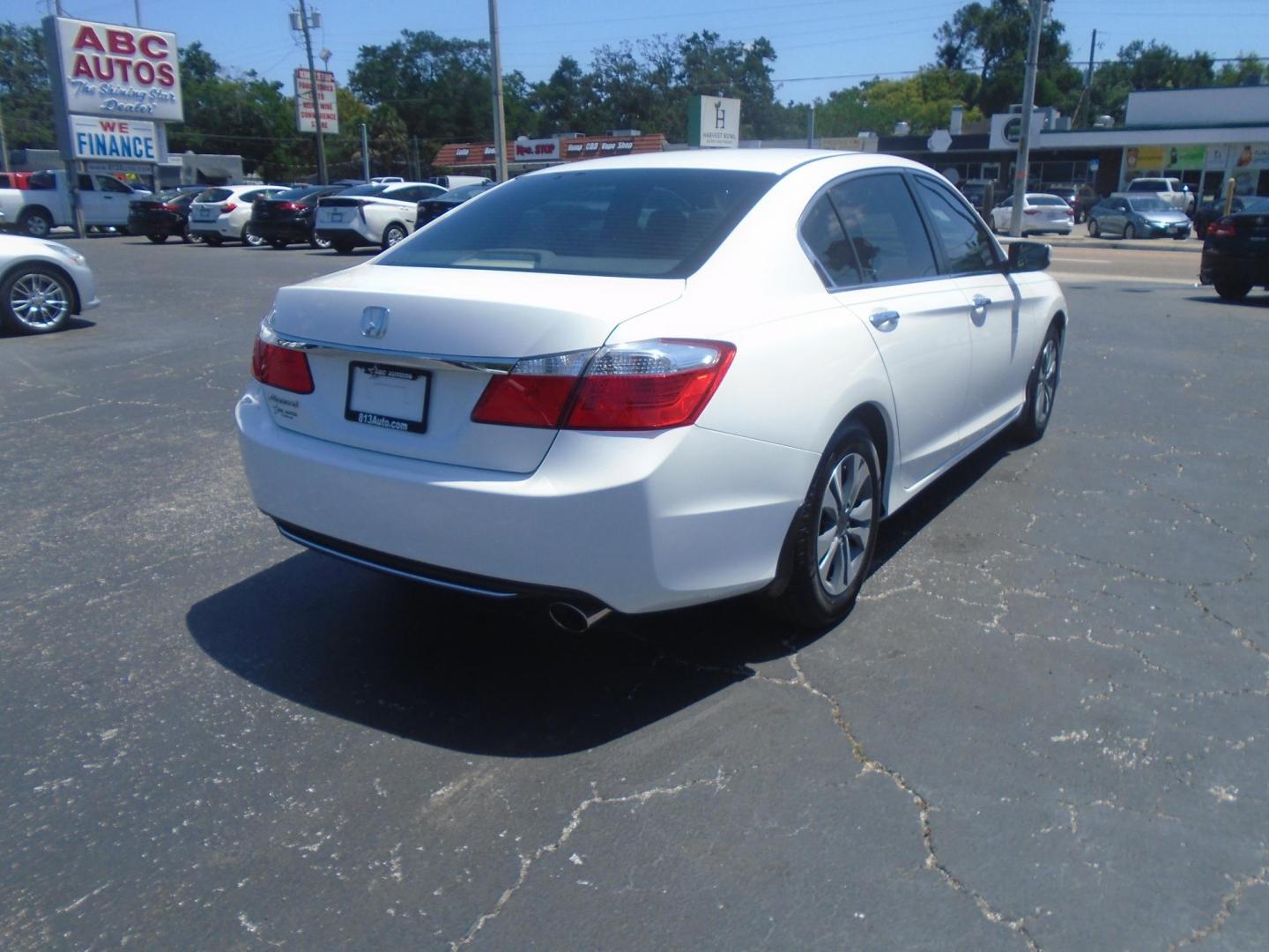 2015 Honda Accord LX Sedan CVT (1HGCR2F36FA) with an 2.4L L4 DOHC 16V engine, Continuously Variable Transmission transmission, located at 6112 N Florida Avenue, Tampa, FL, 33604, (888) 521-5131, 27.954929, -82.459534 - Photo#5