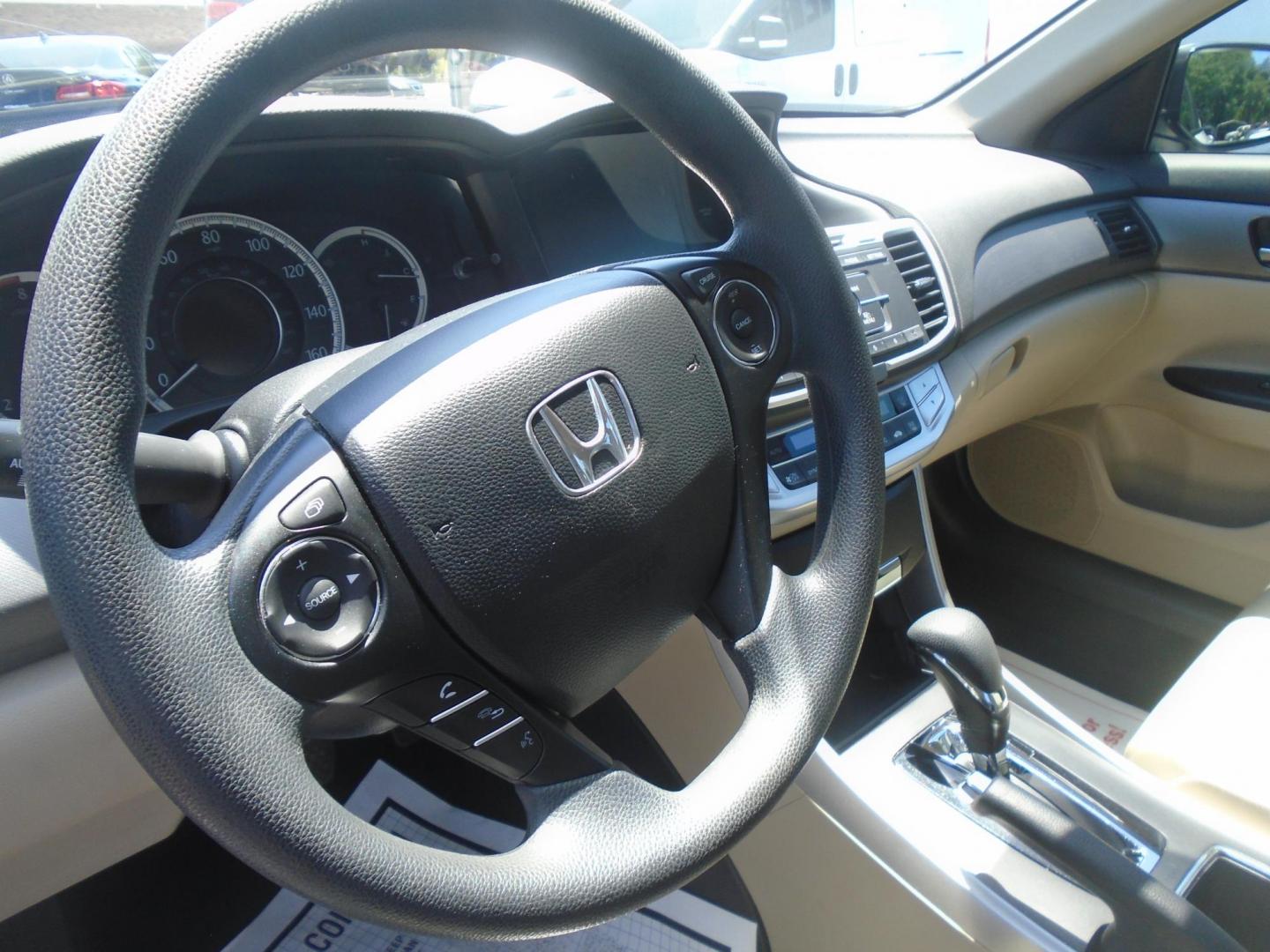 2015 Honda Accord LX Sedan CVT (1HGCR2F36FA) with an 2.4L L4 DOHC 16V engine, Continuously Variable Transmission transmission, located at 6112 N Florida Avenue, Tampa, FL, 33604, (888) 521-5131, 27.954929, -82.459534 - Photo#9