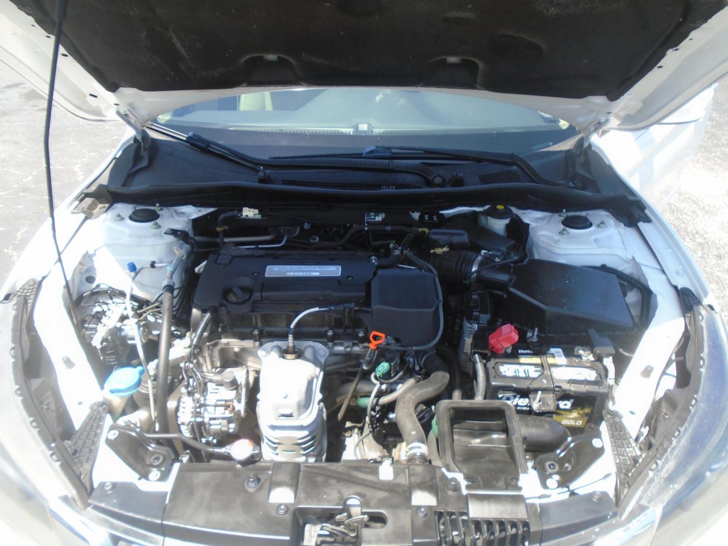 2015 Honda Accord LX Sedan CVT (1HGCR2F36FA) with an 2.4L L4 DOHC 16V engine, Continuously Variable Transmission transmission, located at 6112 N Florida Avenue, Tampa, FL, 33604, (888) 521-5131, 27.954929, -82.459534 - Photo#10