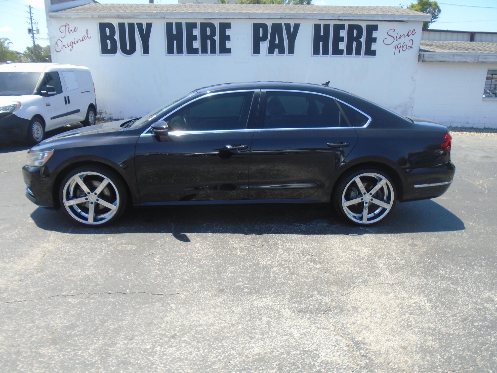 photo of 2018 Volkswagen Passat SE