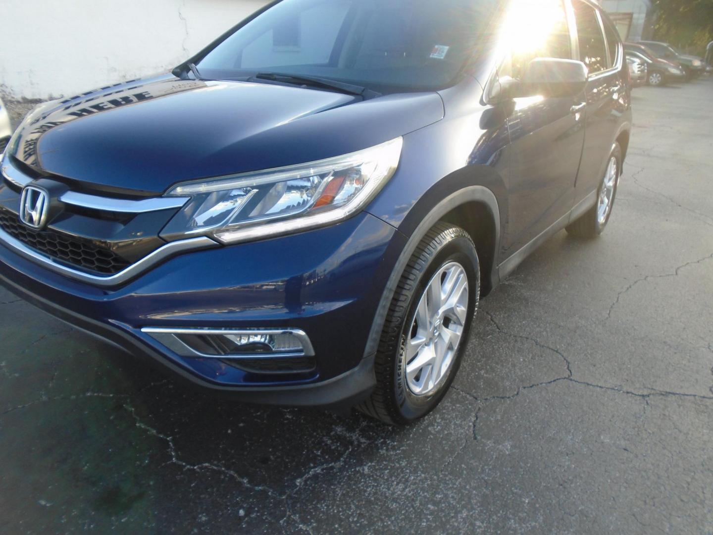 2015 Honda CR-V EX-L 2WD (2HKRM3H76FH) with an 2.4L L4 DOHC 16V engine, Continuously Variable Transmission transmission, located at 5117 SR 674, Wimauma, FL, 33598, (813) 938-5846, 27.712418, -82.322784 - Photo#1