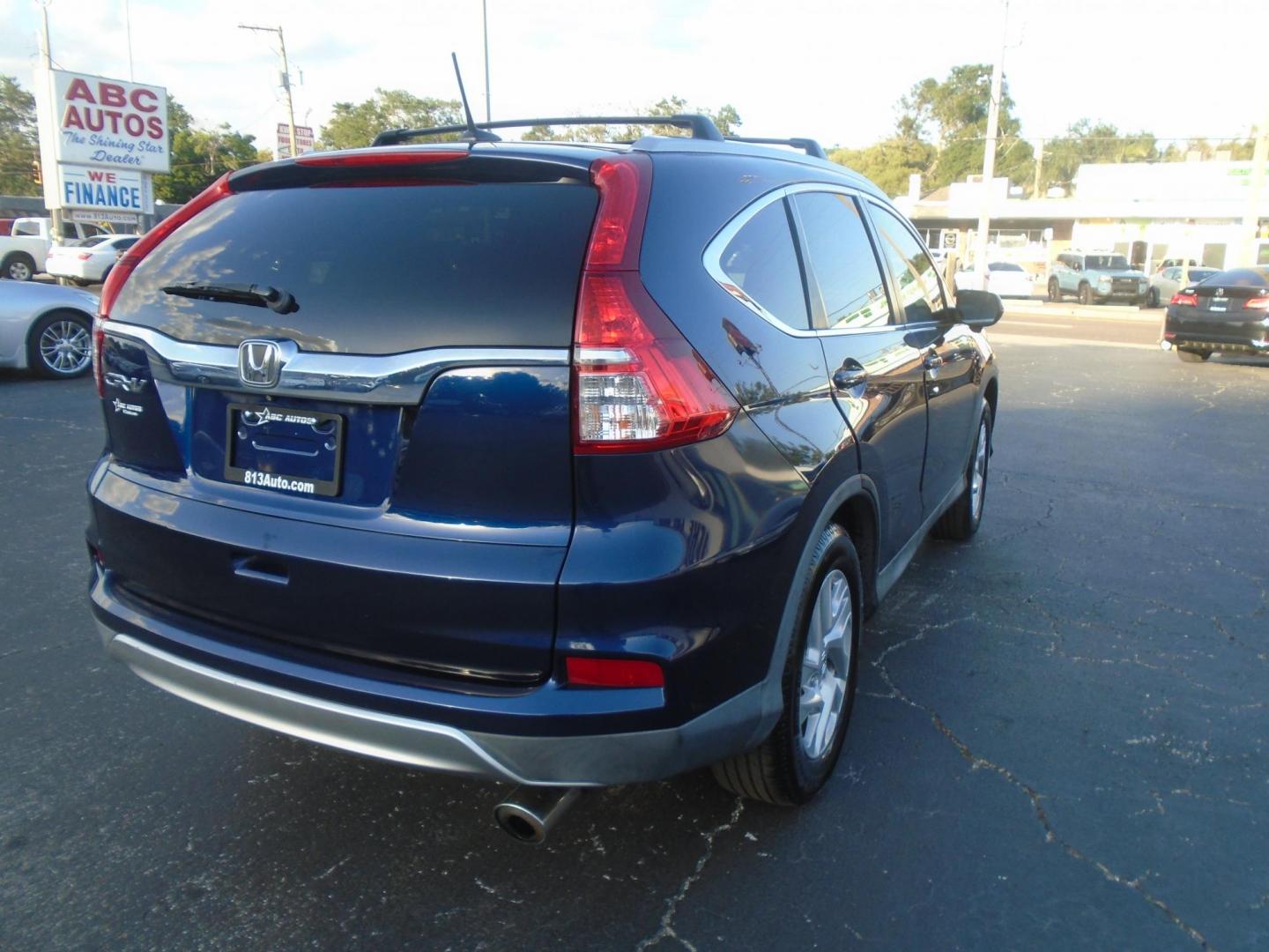 2015 Honda CR-V EX-L 2WD (2HKRM3H76FH) with an 2.4L L4 DOHC 16V engine, Continuously Variable Transmission transmission, located at 5117 SR 674, Wimauma, FL, 33598, (813) 938-5846, 27.712418, -82.322784 - Photo#4