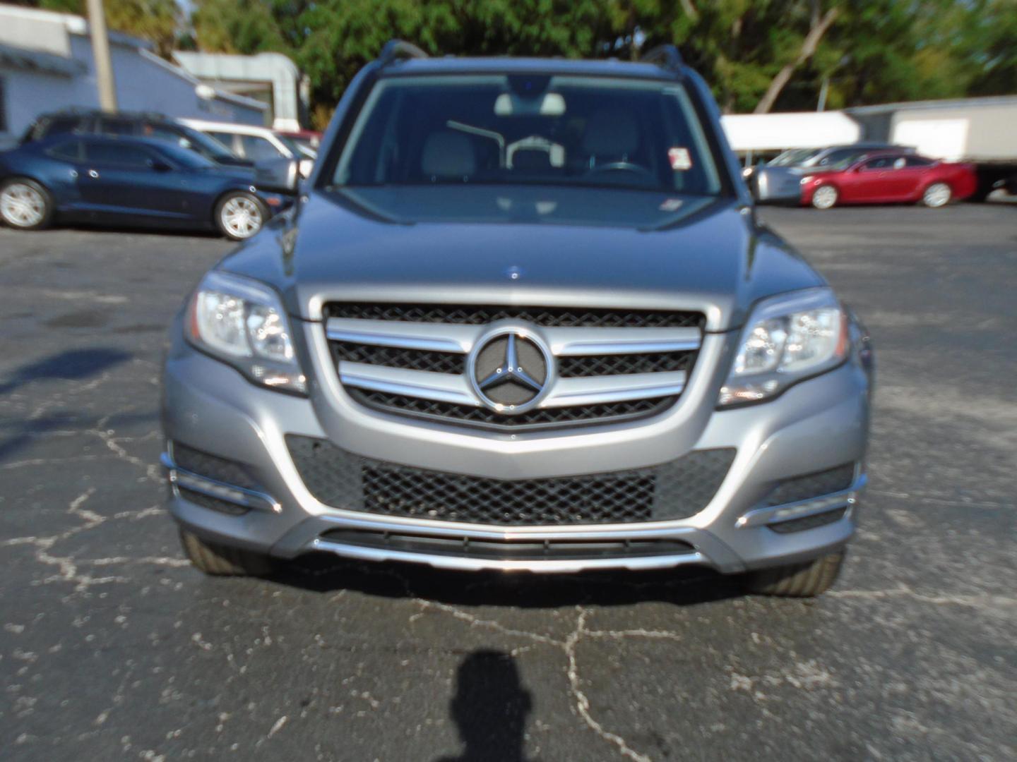 2013 Mercedes-Benz GLK-Class GLK350 (WDCGG5HB7DG) with an 3.5L V6 DOHC 24V engine, 7-Speed Automatic transmission, located at 6112 N Florida Avenue, Tampa, FL, 33604, (888) 521-5131, 27.954929, -82.459534 - Photo#1