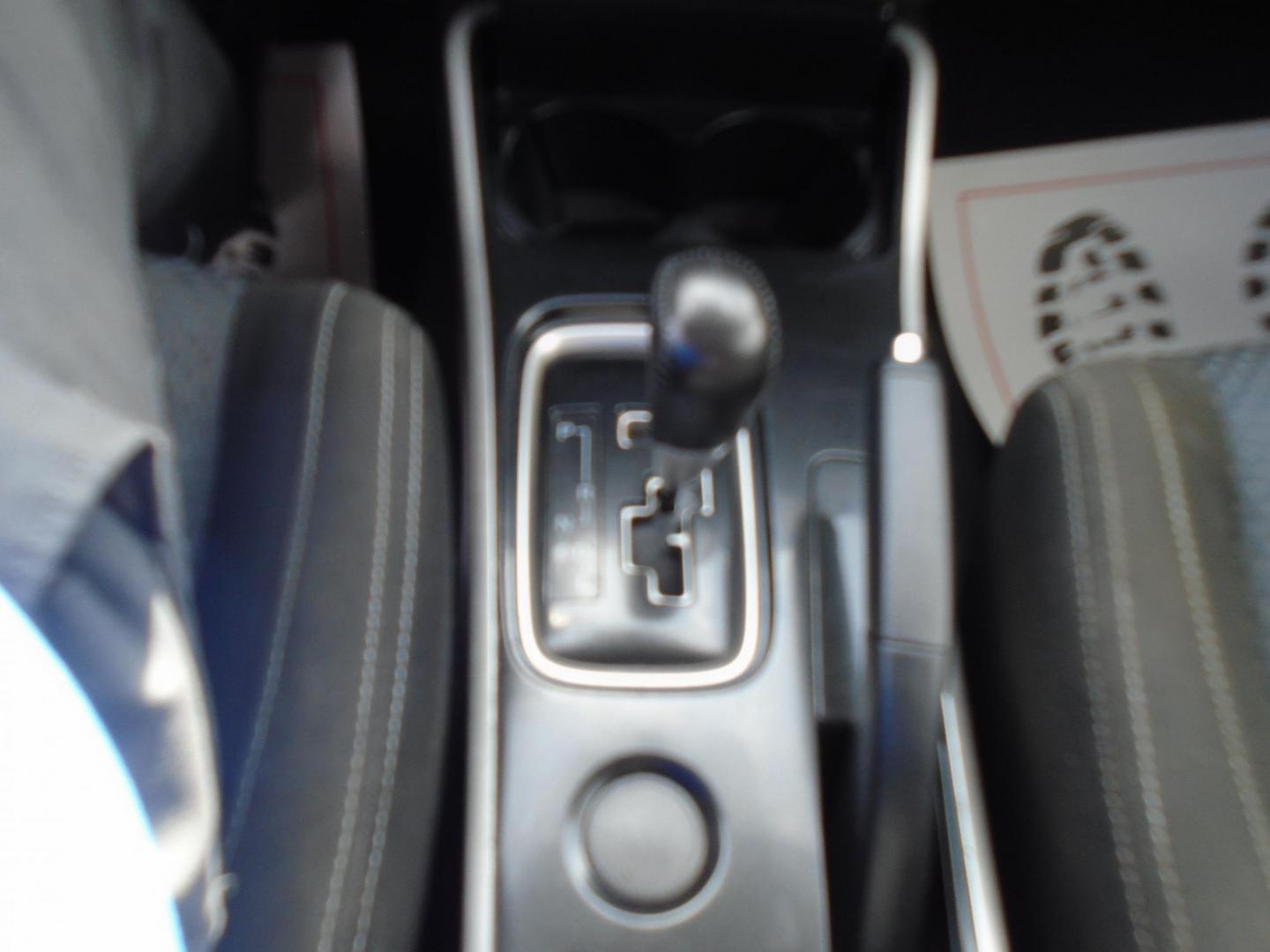 2017 Mitsubishi Outlander ES 2WD (JA4AD2A37HZ) with an 2.4L L4 DOHC 16V engine, CVT transmission, located at 6112 N Florida Avenue, Tampa, FL, 33604, (888) 521-5131, 27.954929, -82.459534 - Photo#18