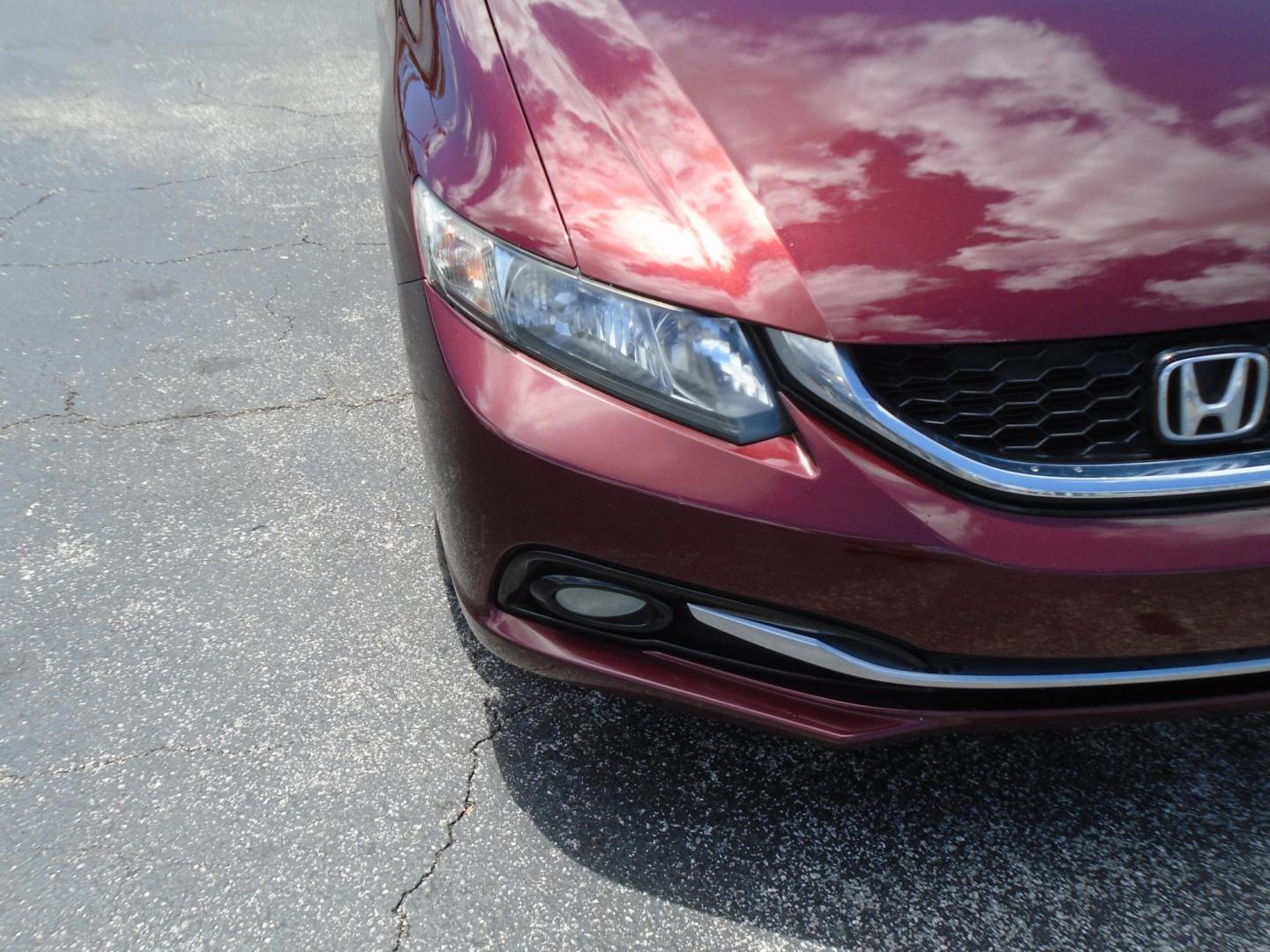 2015 Honda Civic EX-L Sedan CVT (19XFB2F90FE) with an 1.8L L4 SOHC 16V engine, Continuously Variable Transmission transmission, located at 6112 N Florida Avenue, Tampa, FL, 33604, (888) 521-5131, 27.954929, -82.459534 - Photo#3