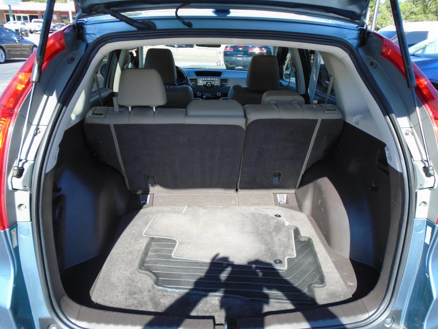 2013 Honda CR-V EX-L 4WD 5-Speed AT (5J6RM4H78DL) with an 2.4L L4 DOHC 16V engine, 5-Speed Automatic transmission, located at 6112 N Florida Avenue, Tampa, FL, 33604, (888) 521-5131, 27.954929, -82.459534 - Photo#6