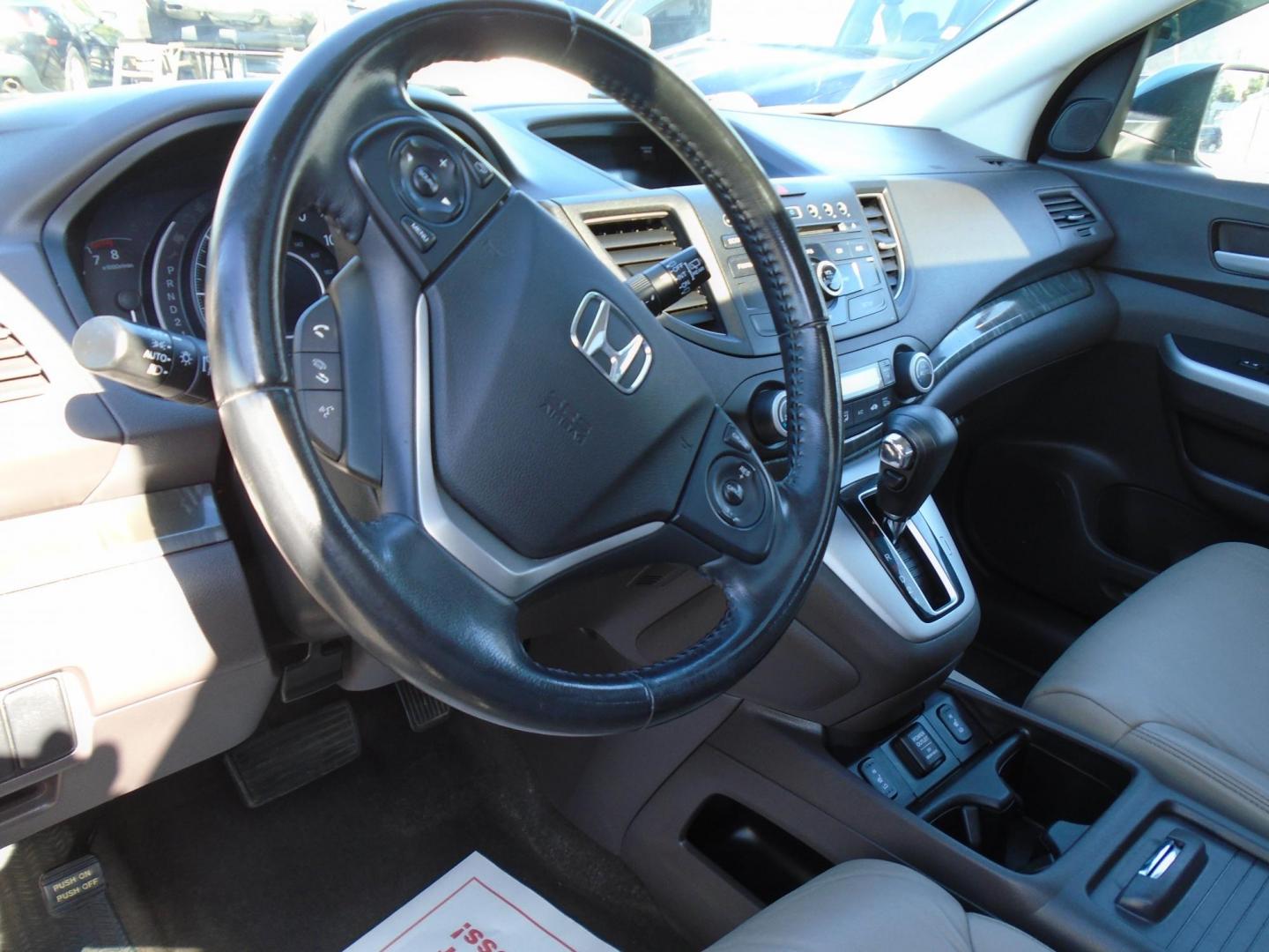 2013 Honda CR-V EX-L 4WD 5-Speed AT (5J6RM4H78DL) with an 2.4L L4 DOHC 16V engine, 5-Speed Automatic transmission, located at 6112 N Florida Avenue, Tampa, FL, 33604, (888) 521-5131, 27.954929, -82.459534 - Photo#9