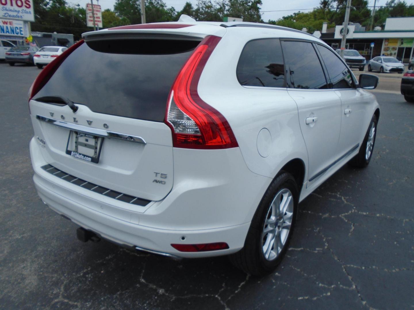 2016 Volvo XC60 T5 Premier AWD (YV4612RK9G2) with an 2.5L L5 DOHC 20V TURBO engine, 8A transmission, located at 6112 N Florida Avenue, Tampa, FL, 33604, (888) 521-5131, 27.954929, -82.459534 - Photo#2