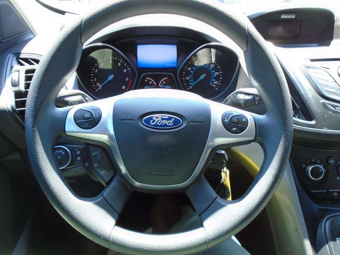 2016 Ford Escape SE FWD (1FMCU0G76GU) with an 2.5L L4 DOHC 16V engine, 6-Speed Automatic transmission, located at 6112 N Florida Avenue, Tampa, FL, 33604, (888) 521-5131, 27.954929, -82.459534 - Photo#13