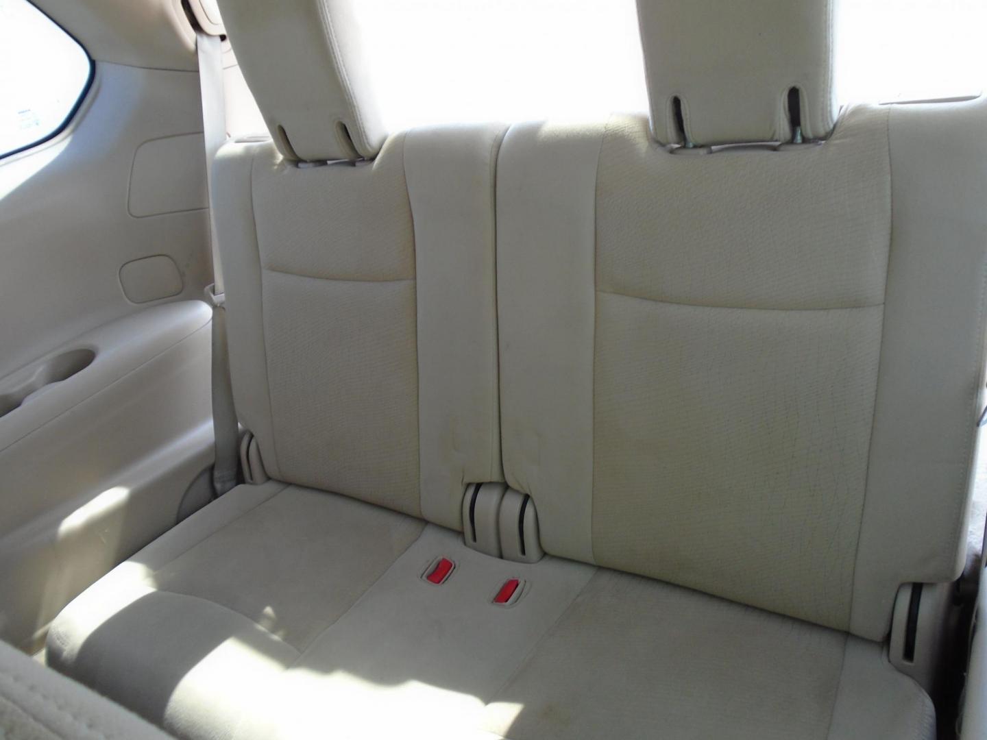 2013 Nissan Pathfinder LE 2WD (5N1AR2MN5DC) with an 3.5L V6 DOHC 24V engine, Continuously Variable Transmission transmission, located at 6112 N Florida Avenue, Tampa, FL, 33604, (888) 521-5131, 27.954929, -82.459534 - Photo#12