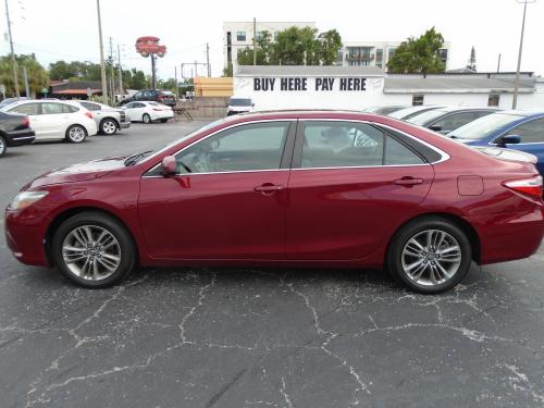 2017 Toyota Camry SE