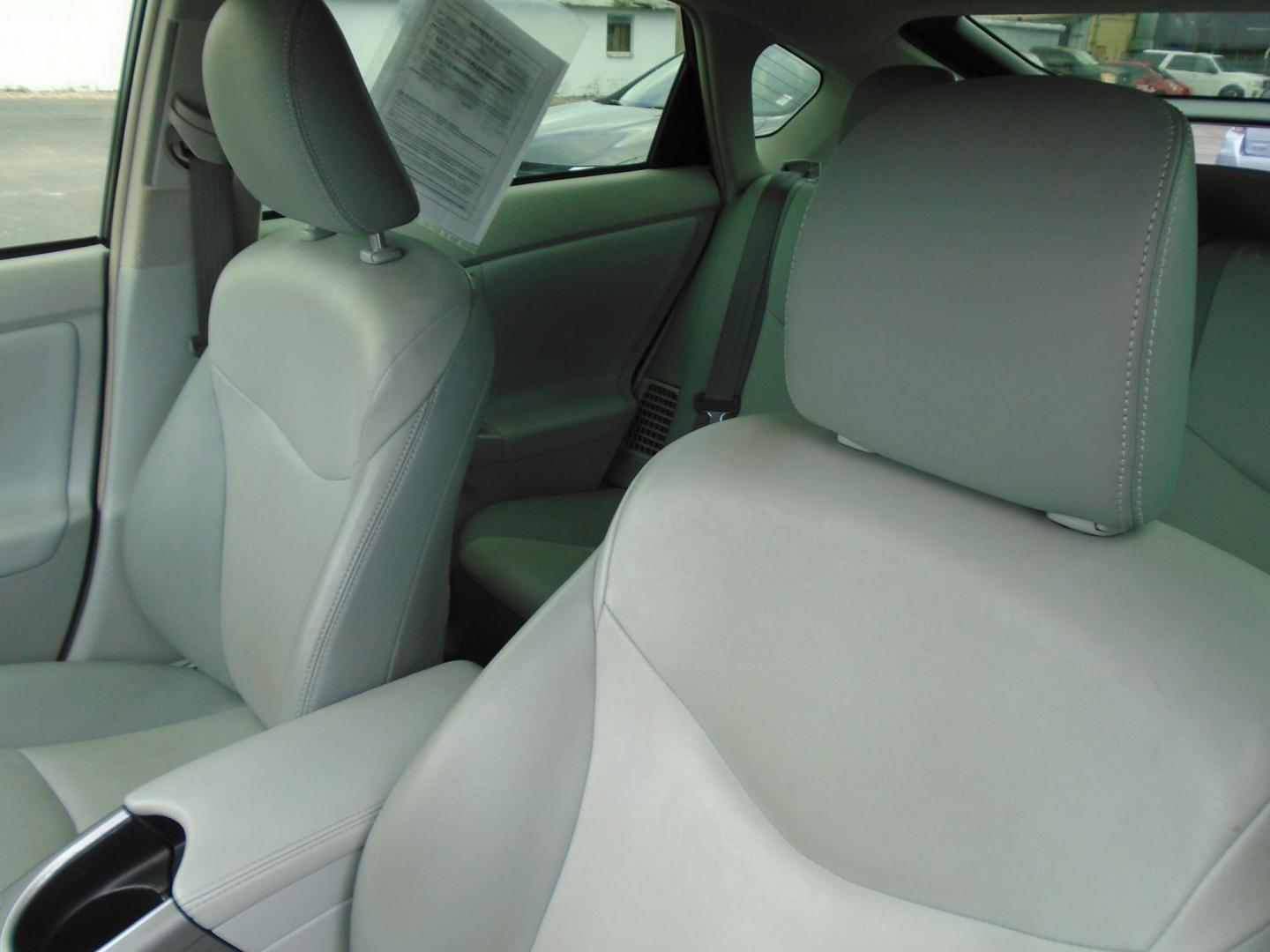 2014 Toyota Prius Four (JTDKN3DU4E0) with an 1.8L L4 DOHC 16V HYBRID engine, Continuously Variable Transmission transmission, located at 6112 N Florida Avenue, Tampa, FL, 33604, (888) 521-5131, 27.954929, -82.459534 - Photo#4