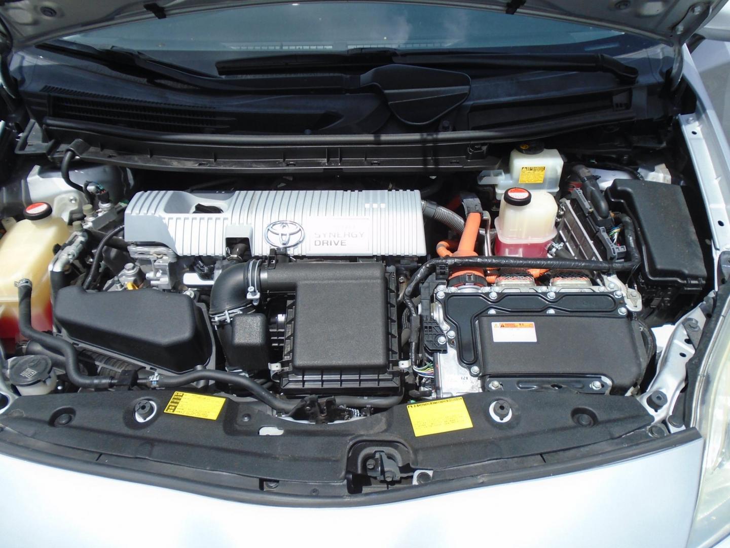 2014 SILVER /Beige Toyota Prius Four (JTDKN3DU4E0) with an 1.8L L4 DOHC 16V HYBRID engine, Continuously Variable Transmission transmission, located at 6112 N Florida Avenue, Tampa, FL, 33604, (888) 521-5131, 27.954929, -82.459534 - 499 DOWN PLUS TAX & TAG - Photo#11