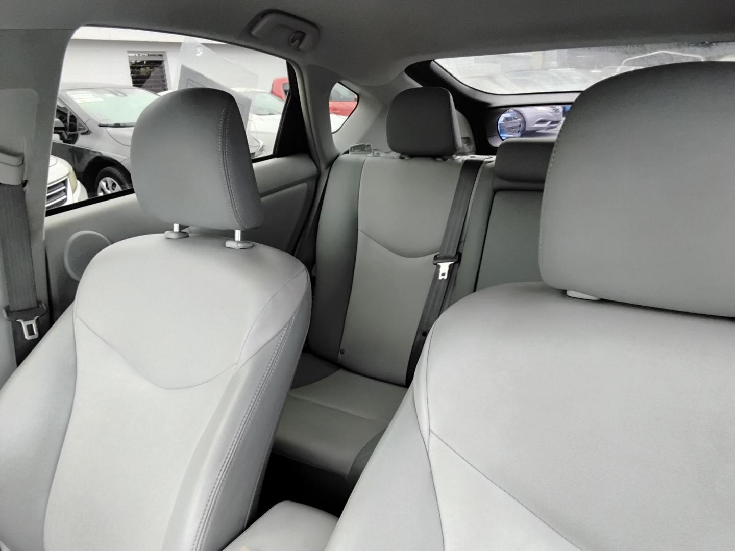 2014 SILVER /Beige Toyota Prius Four (JTDKN3DU4E0) with an 1.8L L4 DOHC 16V HYBRID engine, Continuously Variable Transmission transmission, located at 6112 N Florida Avenue, Tampa, FL, 33604, (888) 521-5131, 27.954929, -82.459534 - 499 DOWN PLUS TAX & TAG - Photo#6