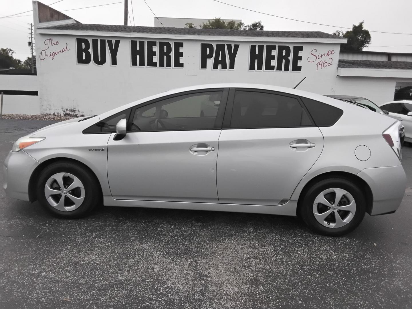 2014 SILVER /Beige Toyota Prius Four (JTDKN3DU4E0) with an 1.8L L4 DOHC 16V HYBRID engine, Continuously Variable Transmission transmission, located at 6112 N Florida Avenue, Tampa, FL, 33604, (888) 521-5131, 27.954929, -82.459534 - 499 DOWN PLUS TAX & TAG - Photo#0