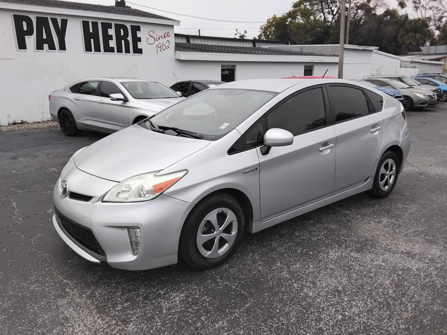 2014 SILVER /Beige Toyota Prius Four (JTDKN3DU4E0) with an 1.8L L4 DOHC 16V HYBRID engine, Continuously Variable Transmission transmission, located at 6112 N Florida Avenue, Tampa, FL, 33604, (888) 521-5131, 27.954929, -82.459534 - 499 DOWN PLUS TAX & TAG - Photo#1