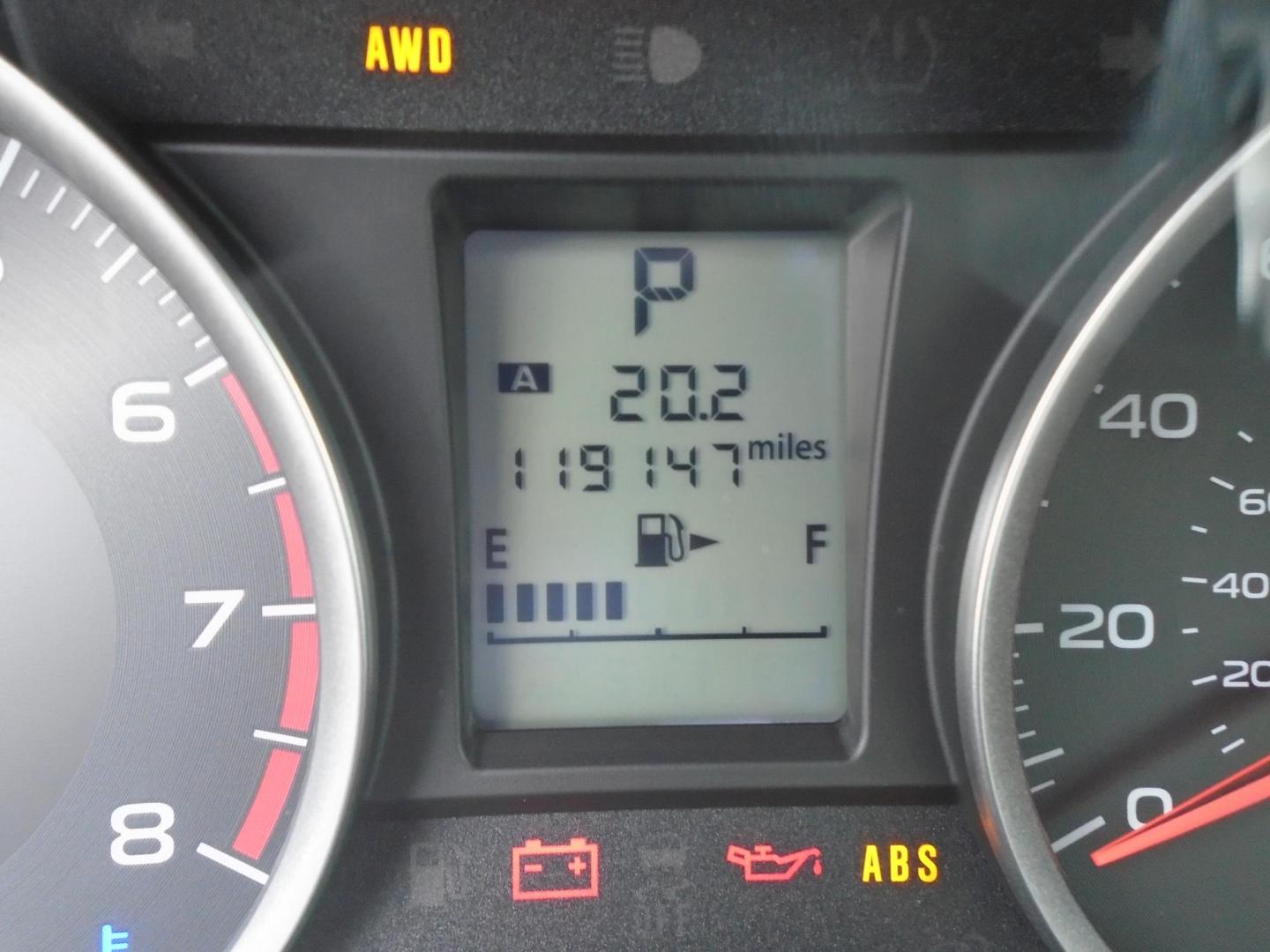 2014 Subaru Forester 2.5i (JF2SJAAC3EH) with an 2.5L H4 SOHC 16V engine, 6-Speed Automatic transmission, located at 6112 N Florida Avenue, Tampa, FL, 33604, (888) 521-5131, 27.954929, -82.459534 - Photo#7