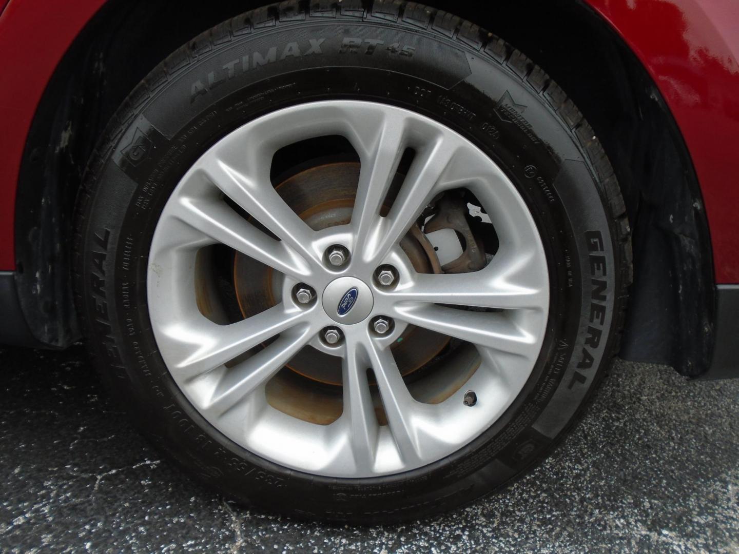 2015 Ford Taurus SEL FWD (1FAHP2E83FG) with an 3.5L V6 DOHC 24V engine, 6-Speed Automatic transmission, located at 6112 N Florida Avenue, Tampa, FL, 33604, (888) 521-5131, 27.954929, -82.459534 - Photo#7