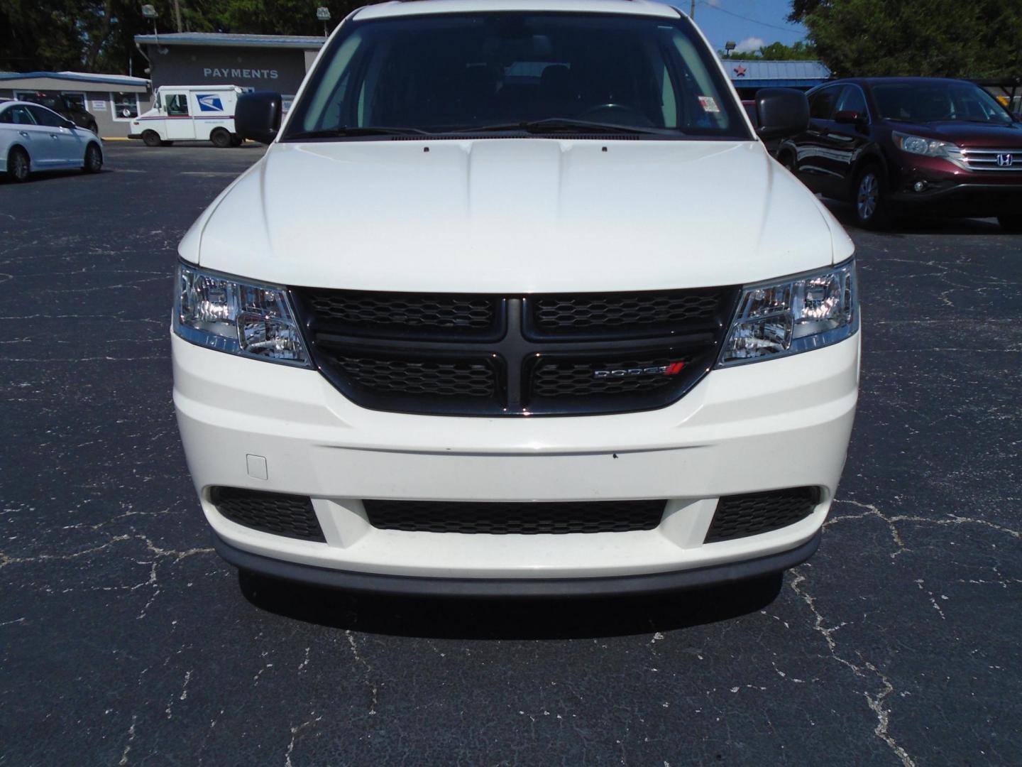 2020 Dodge Journey SE Value (3C4PDCAB7LT) with an 2.4L L4 DOHC 16V engine, 6A transmission, located at 6112 N Florida Avenue, Tampa, FL, 33604, (888) 521-5131, 27.954929, -82.459534 - Photo#1