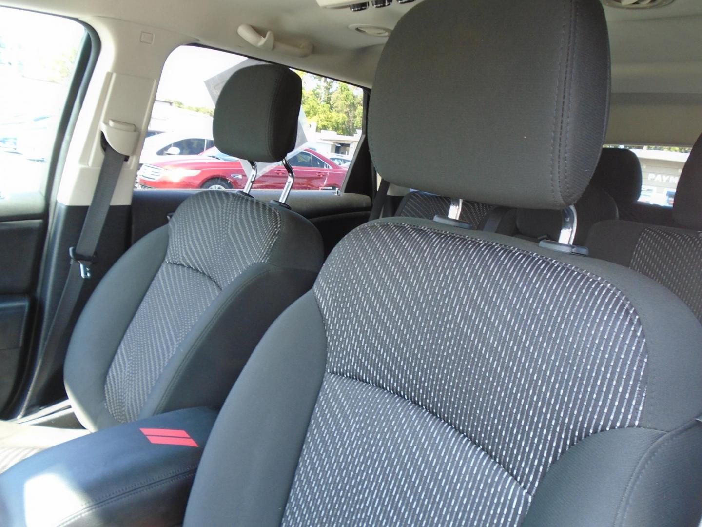 2020 Dodge Journey SE Value (3C4PDCAB7LT) with an 2.4L L4 DOHC 16V engine, 6A transmission, located at 6112 N Florida Avenue, Tampa, FL, 33604, (888) 521-5131, 27.954929, -82.459534 - Photo#5