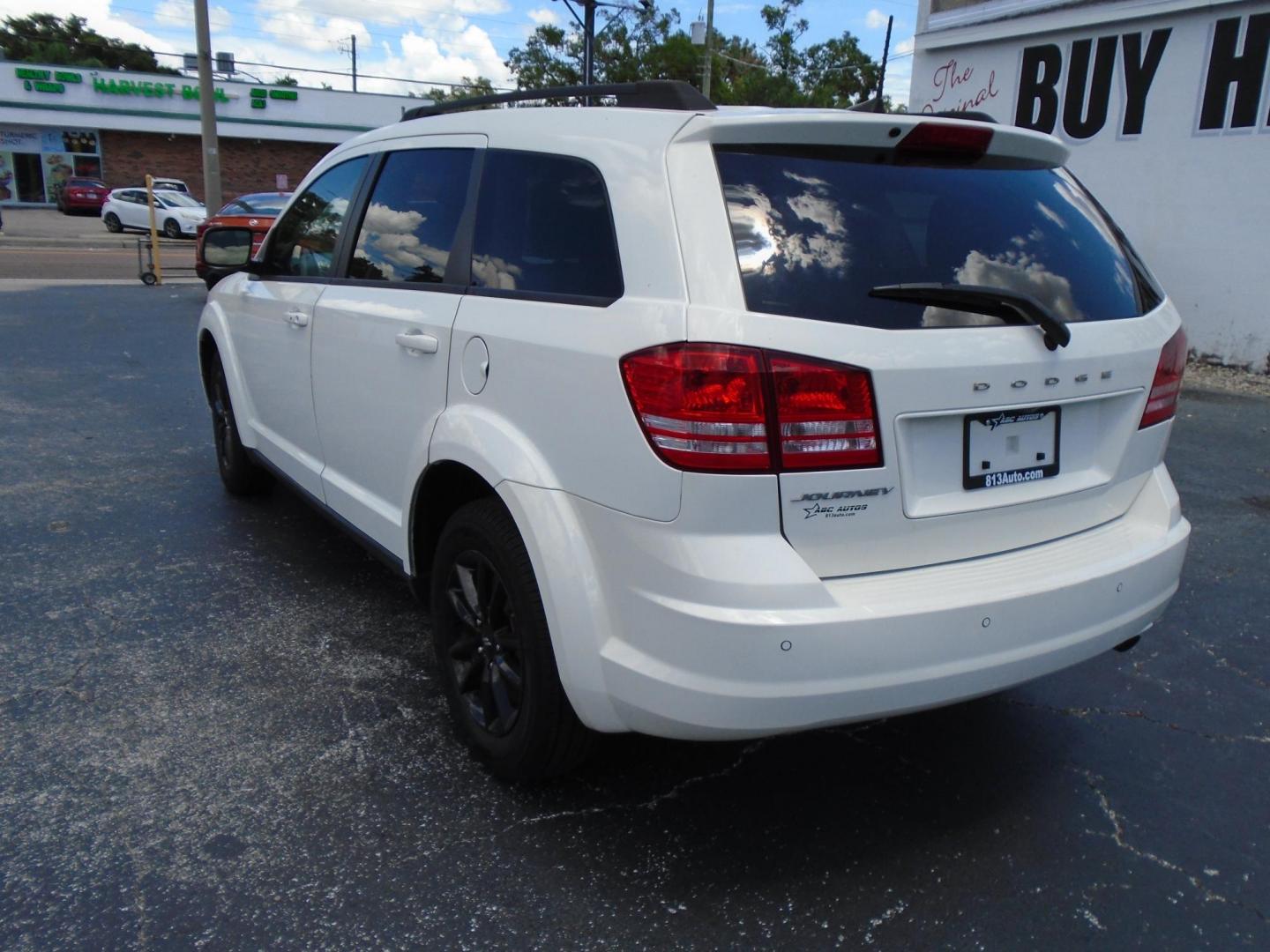 2020 White /Grey Dodge Journey SE Value (3C4PDCAB7LT) with an 2.4L L4 DOHC 16V engine, 6A transmission, located at 6112 N Florida Avenue, Tampa, FL, 33604, (888) 521-5131, 27.954929, -82.459534 - 499 DOWN PLUS TAX & TAG - Photo#8