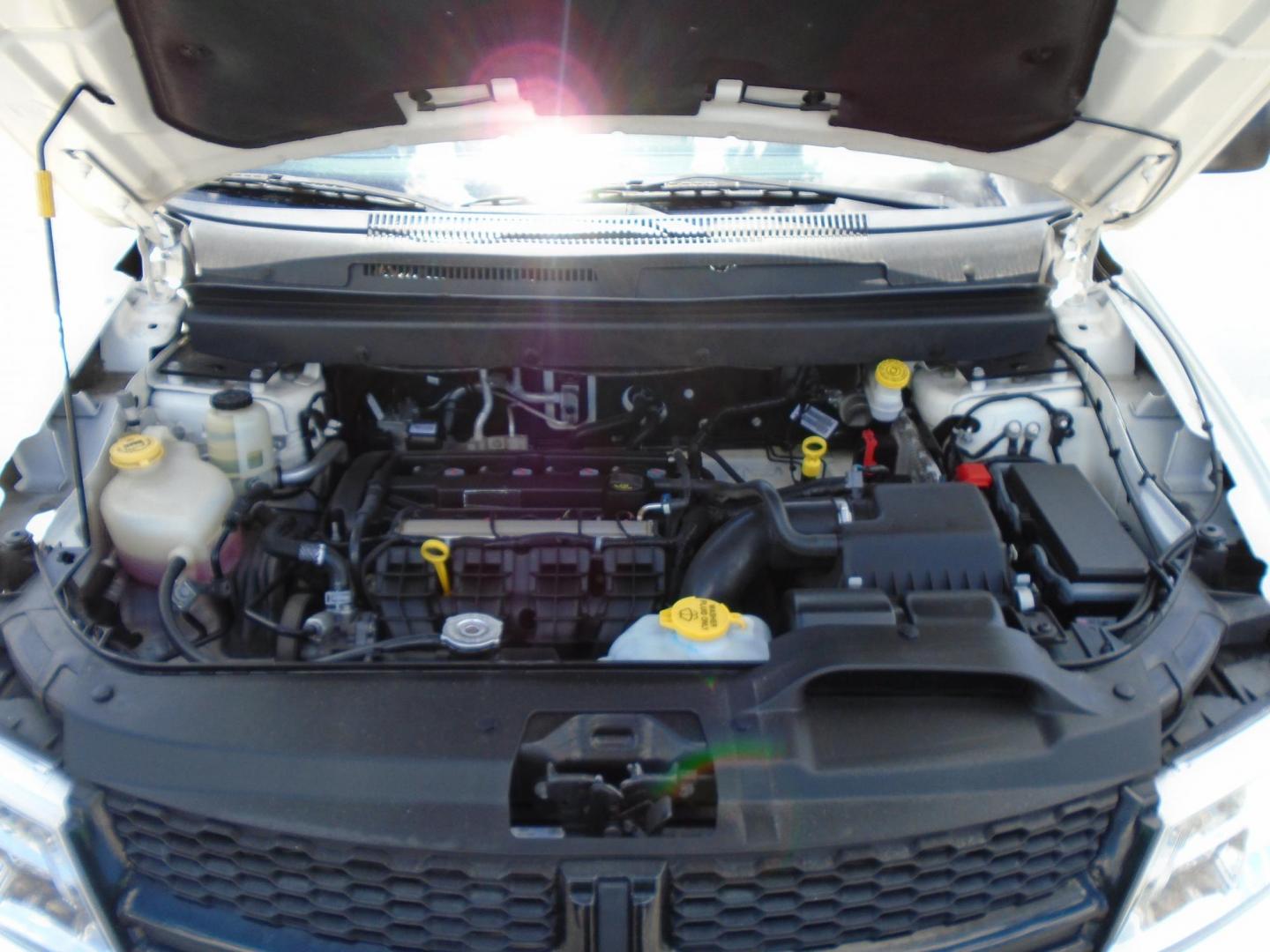 2020 White /Grey Dodge Journey SE Value (3C4PDCAB7LT) with an 2.4L L4 DOHC 16V engine, 6A transmission, located at 6112 N Florida Avenue, Tampa, FL, 33604, (888) 521-5131, 27.954929, -82.459534 - 499 DOWN PLUS TAX & TAG - Photo#15
