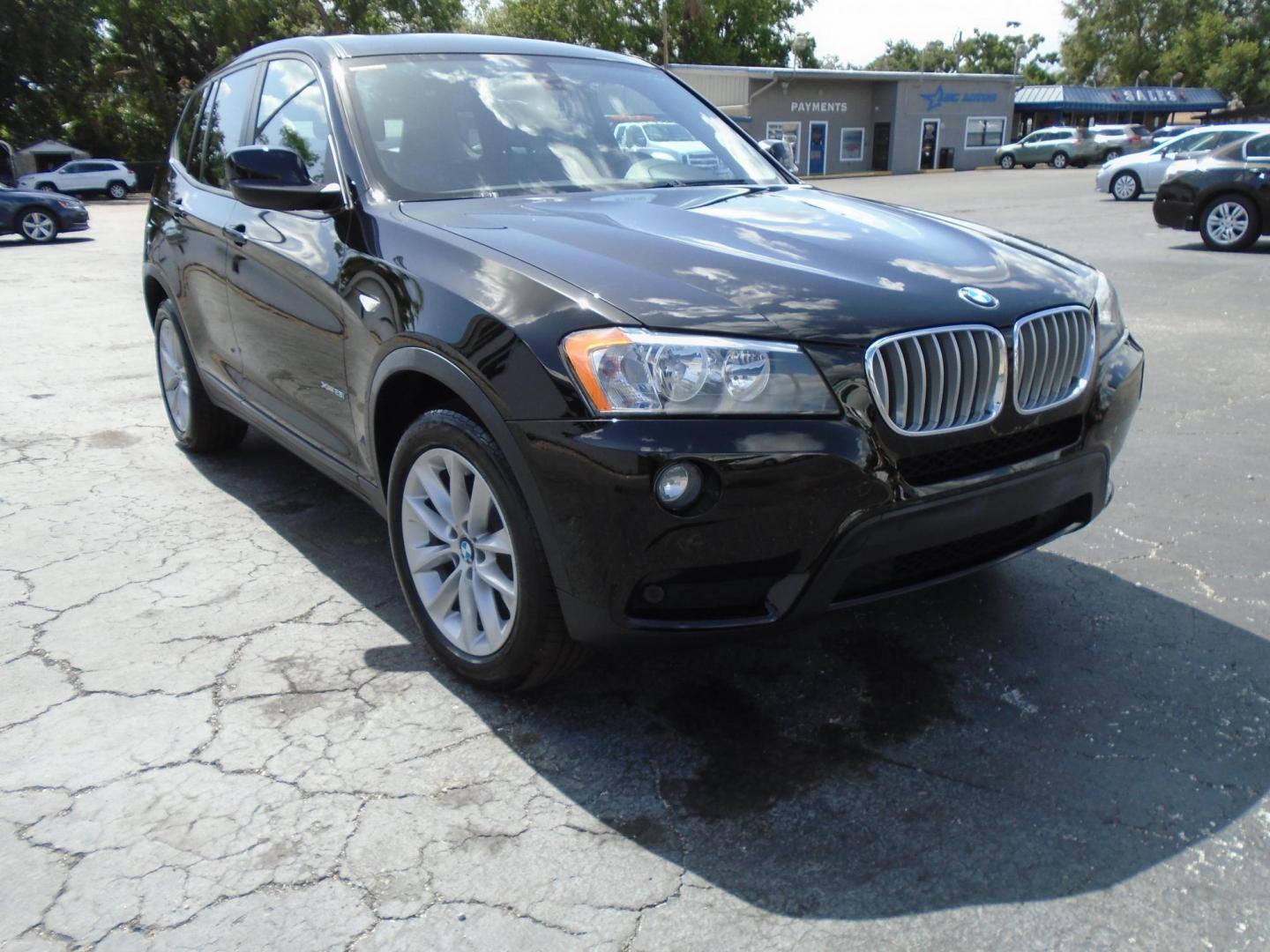 2013 BMW X3 xDrive28i (5UXWX9C57D0) with an 3.0L L6 DOHC 24V engine, 8-Speed Automatic transmission, located at 6112 N Florida Avenue, Tampa, FL, 33604, (888) 521-5131, 27.954929, -82.459534 - Photo#3