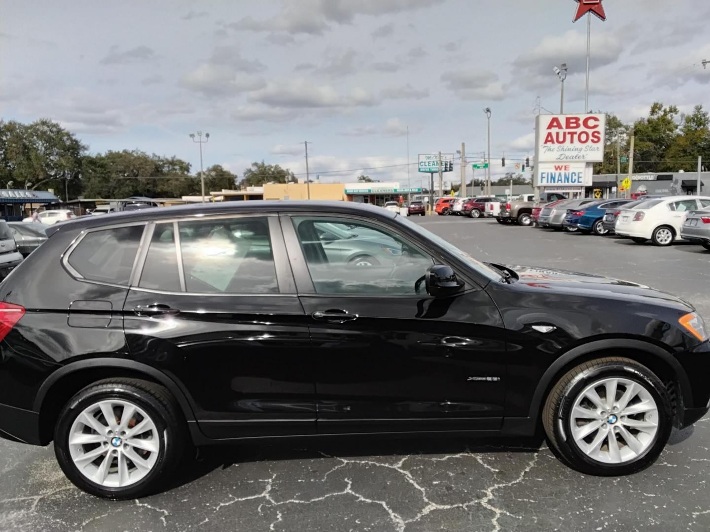 2013 BLACK /Grey BMW X3 xDrive28i (5UXWX9C57D0) with an 3.0L L6 DOHC 24V engine, 8-Speed Automatic transmission, located at 6112 N Florida Avenue, Tampa, FL, 33604, (888) 521-5131, 27.954929, -82.459534 - $499 down plus tax & tag, - Photo#4