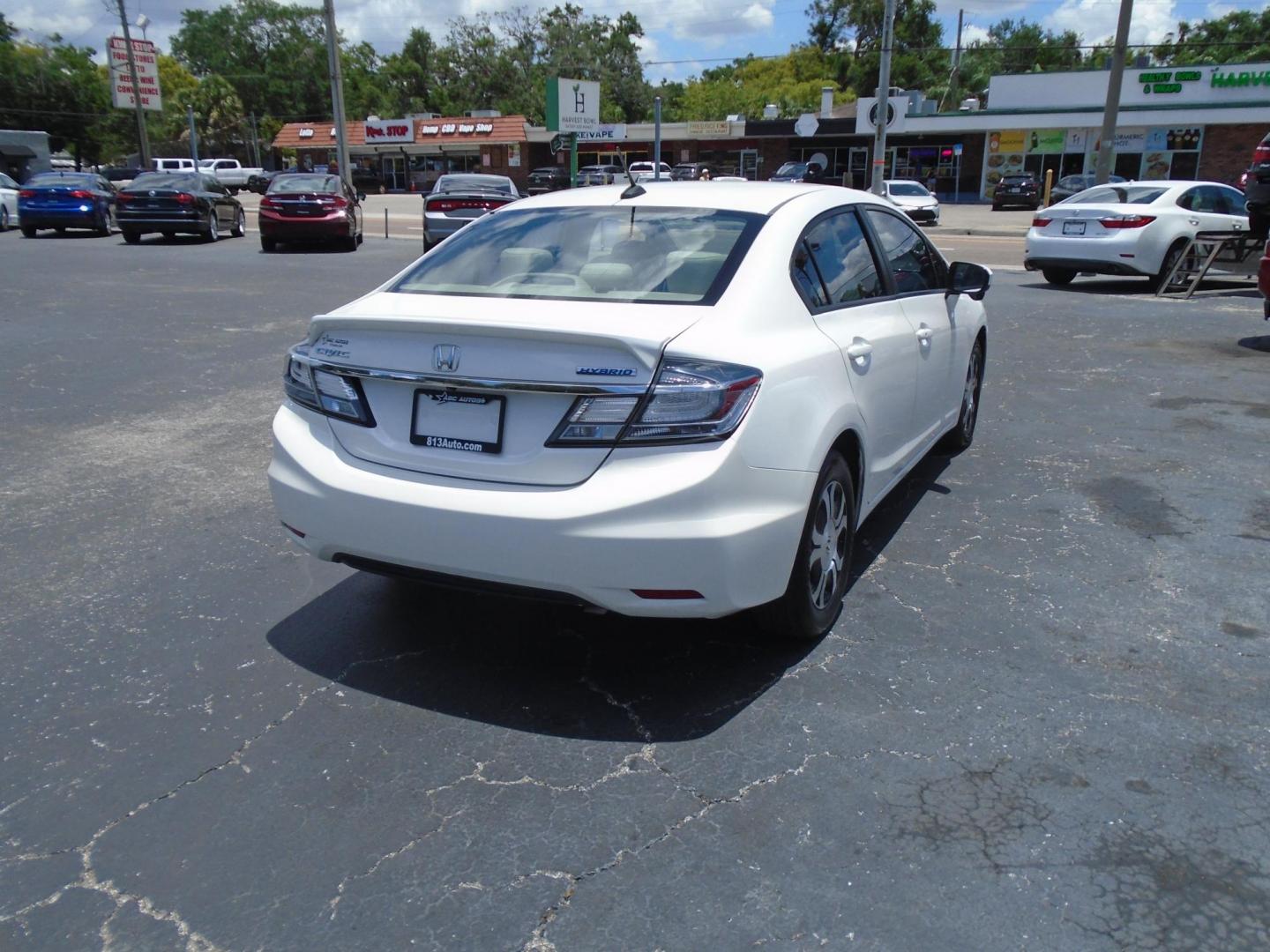 2015 Honda Civic Hybrid CVT (19XFB4F25FE) with an 1.5L L4 SOHC 8V HYBRID engine, CVT transmission, located at 6112 N Florida Avenue, Tampa, FL, 33604, (888) 521-5131, 27.954929, -82.459534 - Photo#4