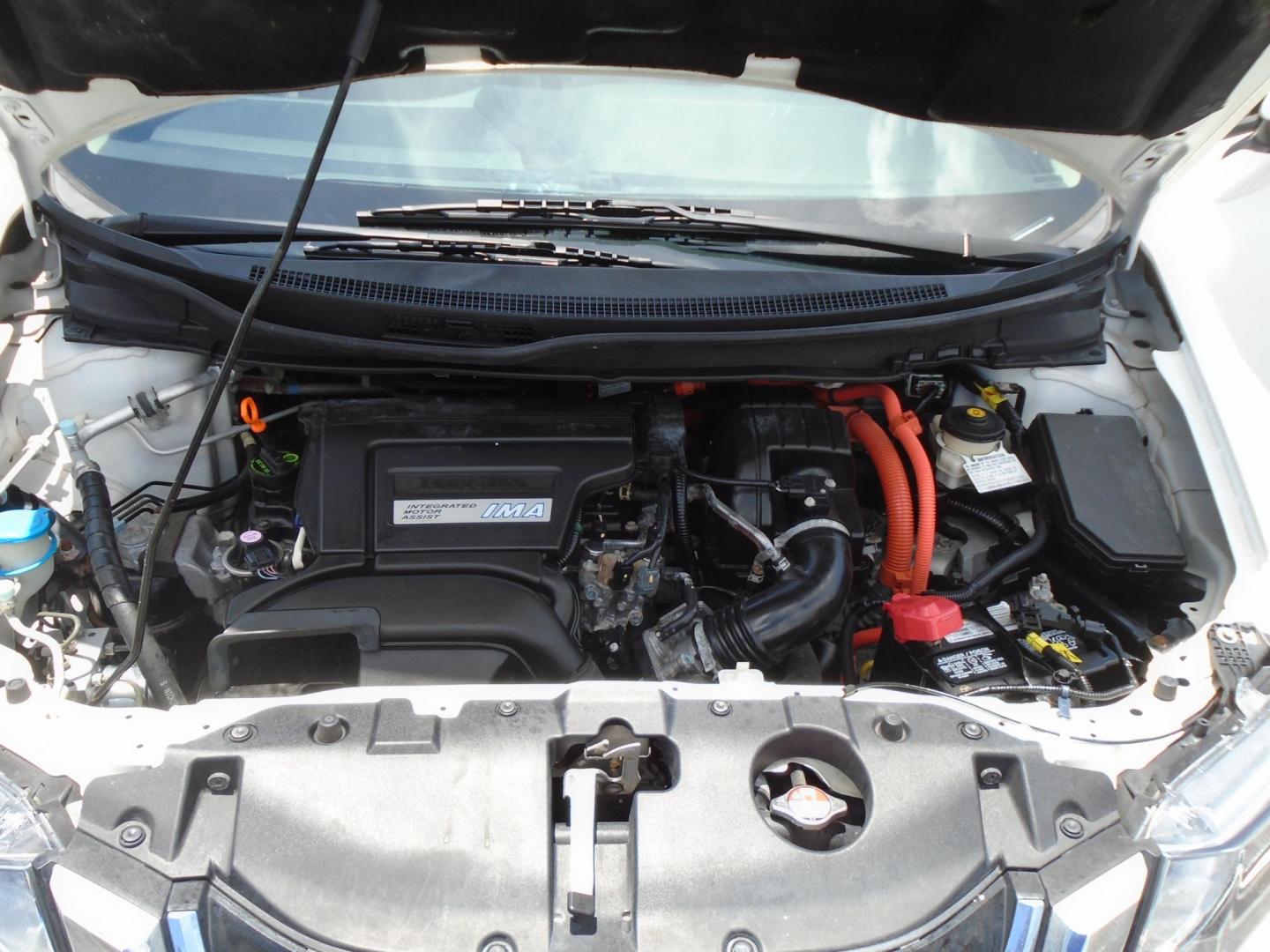 2015 Honda Civic Hybrid CVT (19XFB4F25FE) with an 1.5L L4 SOHC 8V HYBRID engine, CVT transmission, located at 6112 N Florida Avenue, Tampa, FL, 33604, (888) 521-5131, 27.954929, -82.459534 - Photo#11