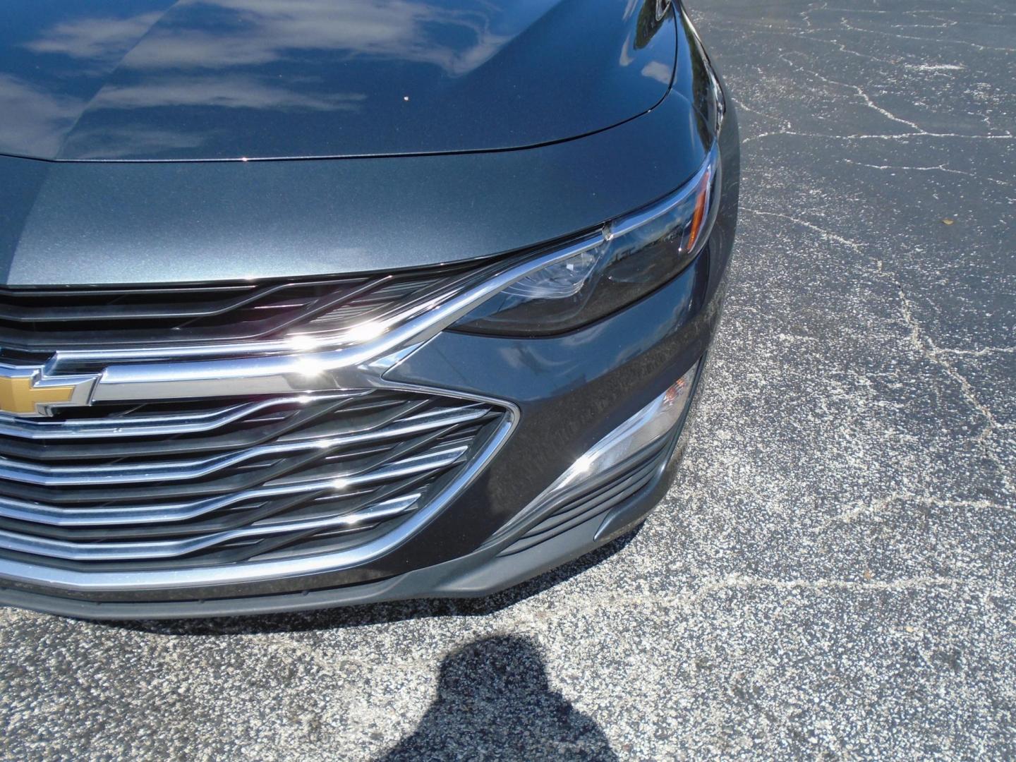 2020 Chevrolet Malibu LS (1G1ZB5STXLF) with an 1.5L L4 DOHC 16V engine, 6A transmission, located at 6112 N Florida Avenue, Tampa, FL, 33604, (888) 521-5131, 27.954929, -82.459534 - Photo#3