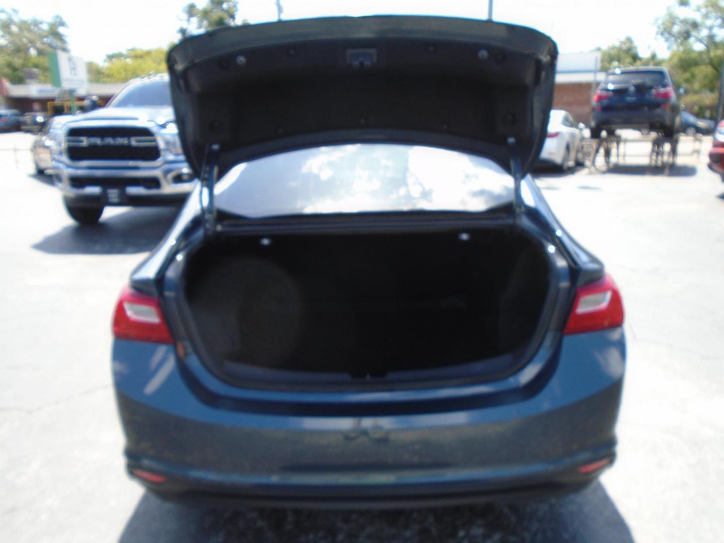 2020 Chevrolet Malibu LS (1G1ZB5STXLF) with an 1.5L L4 DOHC 16V engine, 6A transmission, located at 6112 N Florida Avenue, Tampa, FL, 33604, (888) 521-5131, 27.954929, -82.459534 - Photo#11