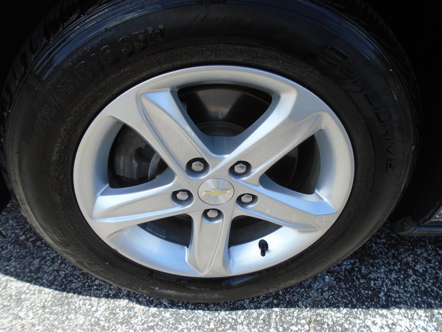 2020 Chevrolet Malibu LS (1G1ZB5STXLF) with an 1.5L L4 DOHC 16V engine, 6A transmission, located at 6112 N Florida Avenue, Tampa, FL, 33604, (888) 521-5131, 27.954929, -82.459534 - Photo#24