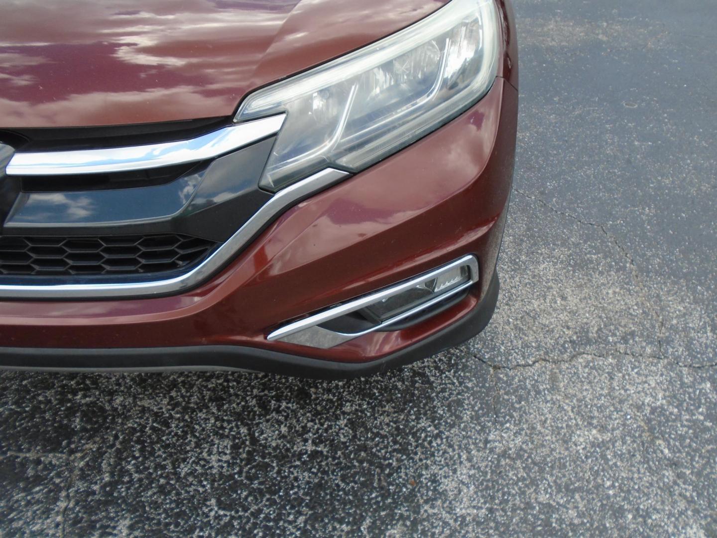 2016 Honda CR-V EX-L 2WD (2HKRM3H79GH) with an 2.4L L4 DOHC 16V engine, CVT transmission, located at 6112 N Florida Avenue, Tampa, FL, 33604, (888) 521-5131, 27.954929, -82.459534 - Photo#3