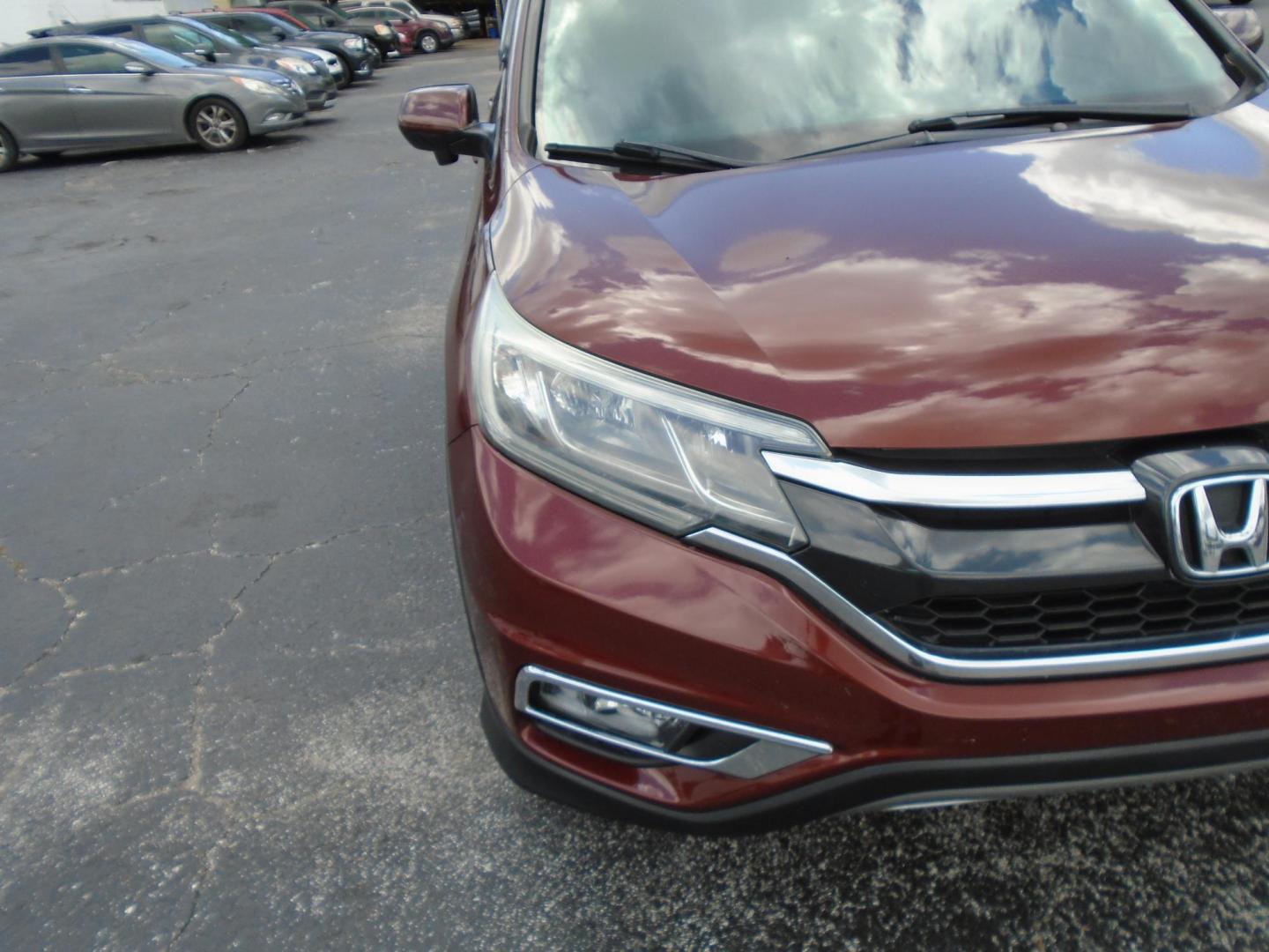 2016 Honda CR-V EX-L 2WD (2HKRM3H79GH) with an 2.4L L4 DOHC 16V engine, CVT transmission, located at 6112 N Florida Avenue, Tampa, FL, 33604, (888) 521-5131, 27.954929, -82.459534 - Photo#5