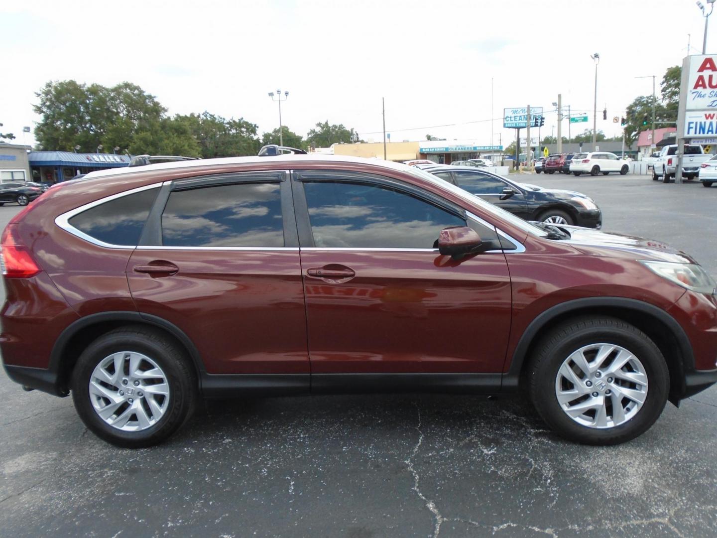 2016 Honda CR-V EX-L 2WD (2HKRM3H79GH) with an 2.4L L4 DOHC 16V engine, CVT transmission, located at 6112 N Florida Avenue, Tampa, FL, 33604, (888) 521-5131, 27.954929, -82.459534 - Photo#7