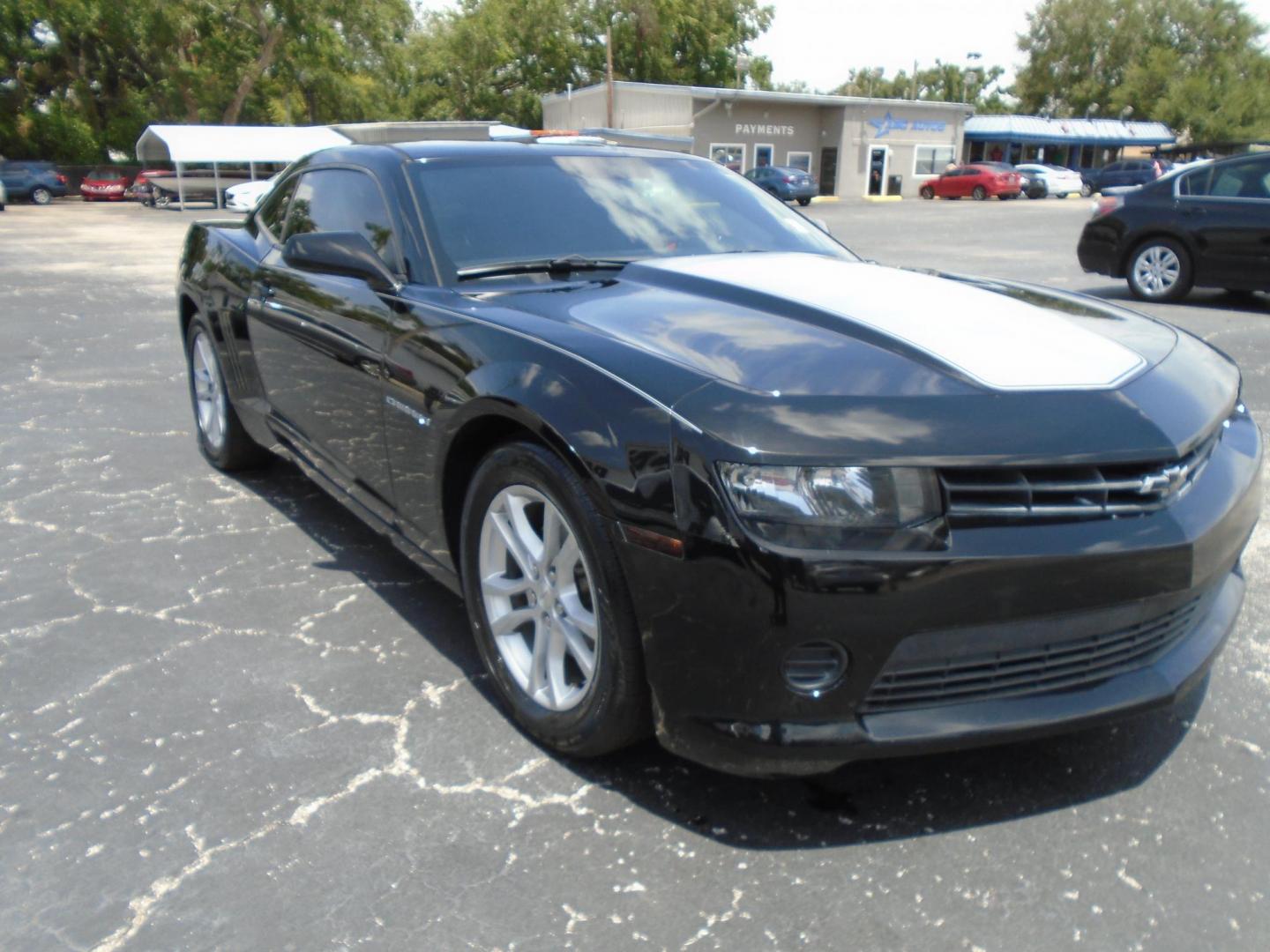 2015 Chevrolet Camaro 2LS Coupe (2G1FB1E34F9) with an 3.6L V6 DOHC 24V FFV engine, 6-Speed Automatic transmission, located at 6112 N Florida Avenue, Tampa, FL, 33604, (888) 521-5131, 27.954929, -82.459534 - Photo#3