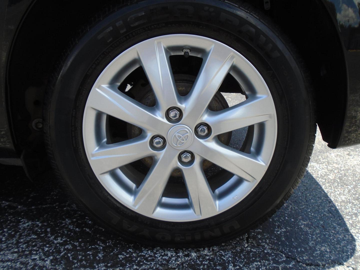 2015 Toyota Yaris LE 5-Door AT (VNKKTUD34FA) with an 1.5L L4 DOHC 16V engine, 4-Speed Automatic transmission, located at 6112 N Florida Avenue, Tampa, FL, 33604, (888) 521-5131, 27.954929, -82.459534 - Photo#7