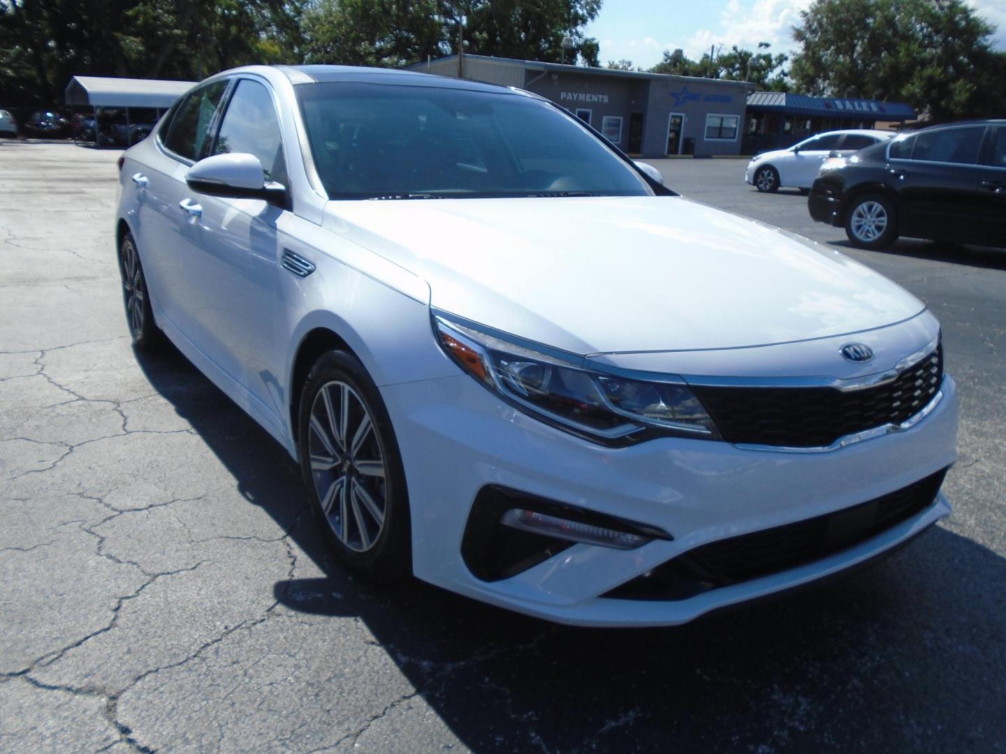 2019 Kia Optima EX (5XXGU4L13KG) with an 1.6L L4 DOHC 16V engine, 6A transmission, located at 6112 N Florida Avenue, Tampa, FL, 33604, (888) 521-5131, 27.954929, -82.459534 - Photo#3