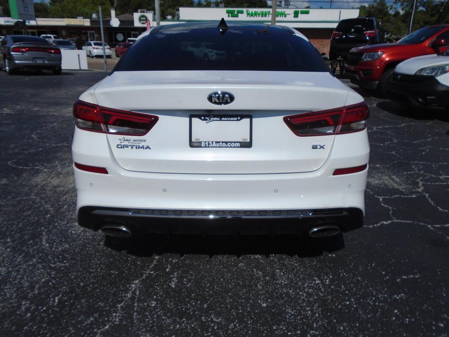 2019 Kia Optima EX (5XXGU4L13KG) with an 1.6L L4 DOHC 16V engine, 6A transmission, located at 6112 N Florida Avenue, Tampa, FL, 33604, (888) 521-5131, 27.954929, -82.459534 - Photo#4