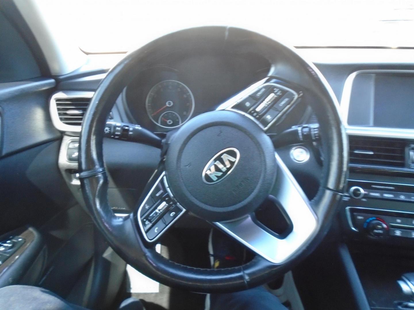2019 Kia Optima EX (5XXGU4L13KG) with an 1.6L L4 DOHC 16V engine, 6A transmission, located at 6112 N Florida Avenue, Tampa, FL, 33604, (888) 521-5131, 27.954929, -82.459534 - Photo#12