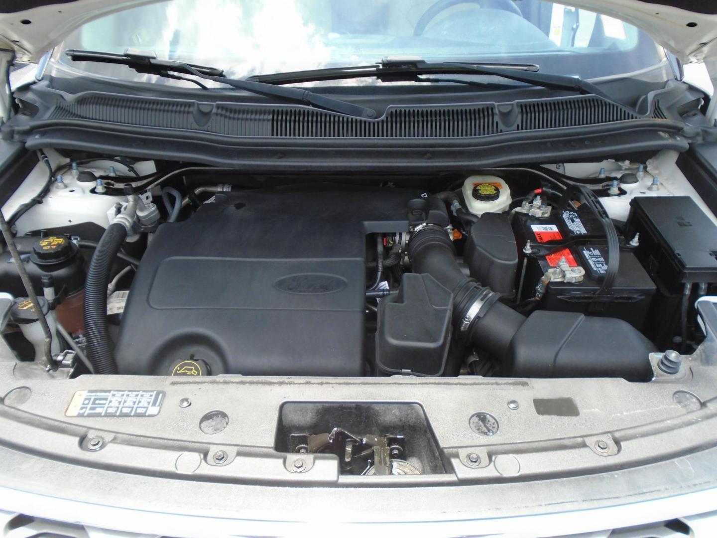 2016 White /Beige Ford Explorer XLT FWD (1FM5K7D8XGG) with an 3.5L V6 DOHC 24V engine, 6-Speed Automatic transmission, located at 6112 N Florida Avenue, Tampa, FL, 33604, (888) 521-5131, 27.954929, -82.459534 - $499 DOWN PLUS TAX & TAG. - Photo#10