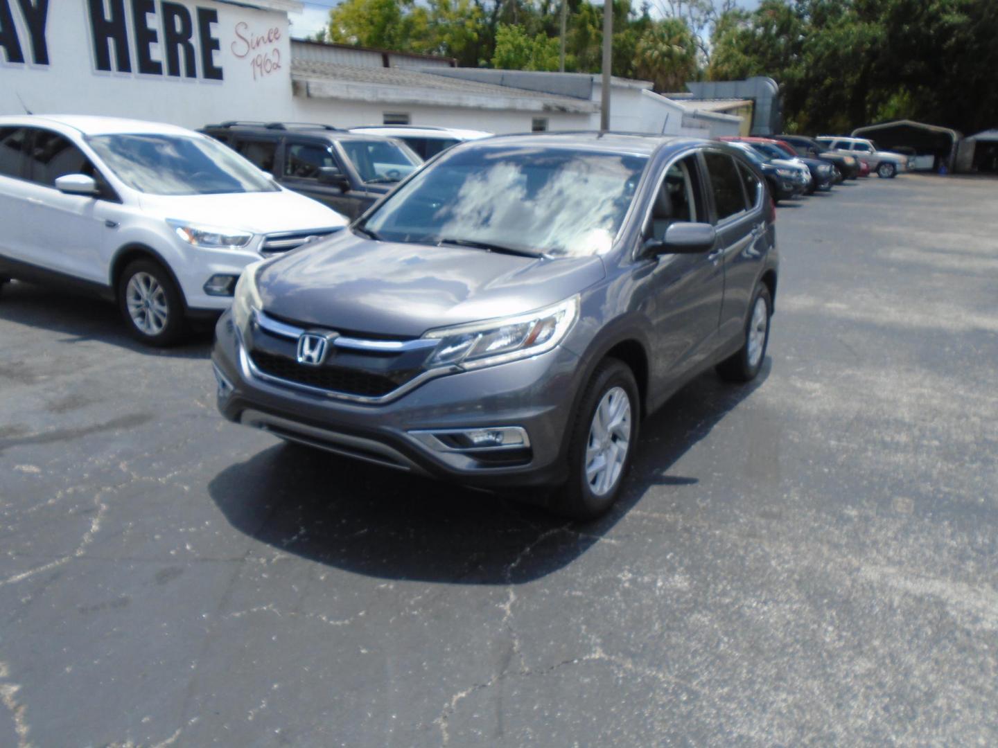2016 Honda CR-V EX 2WD (3CZRM3H5XGG) with an 2.4L L4 DOHC 16V engine, CVT transmission, located at 6112 N Florida Avenue, Tampa, FL, 33604, (888) 521-5131, 27.954929, -82.459534 - Photo#2
