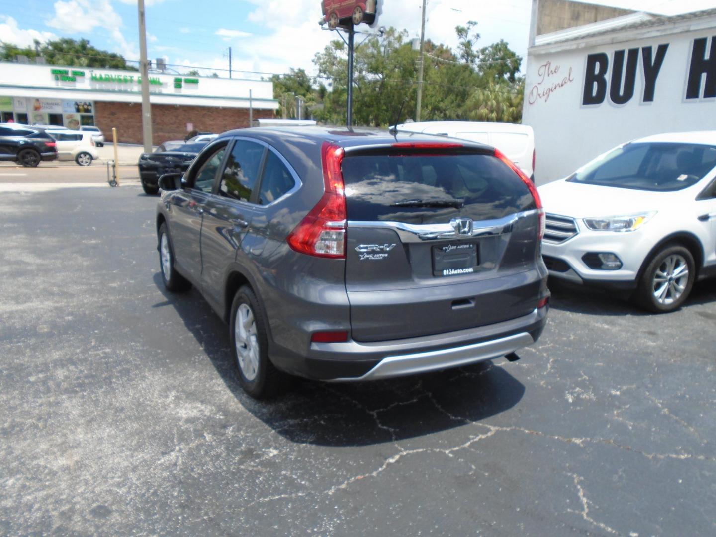 2016 Honda CR-V EX 2WD (3CZRM3H5XGG) with an 2.4L L4 DOHC 16V engine, CVT transmission, located at 6112 N Florida Avenue, Tampa, FL, 33604, (888) 521-5131, 27.954929, -82.459534 - Photo#5