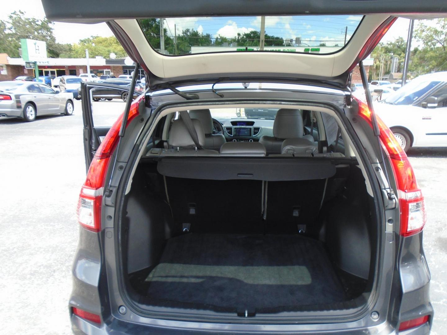 2016 Honda CR-V EX 2WD (3CZRM3H5XGG) with an 2.4L L4 DOHC 16V engine, CVT transmission, located at 6112 N Florida Avenue, Tampa, FL, 33604, (888) 521-5131, 27.954929, -82.459534 - Photo#6