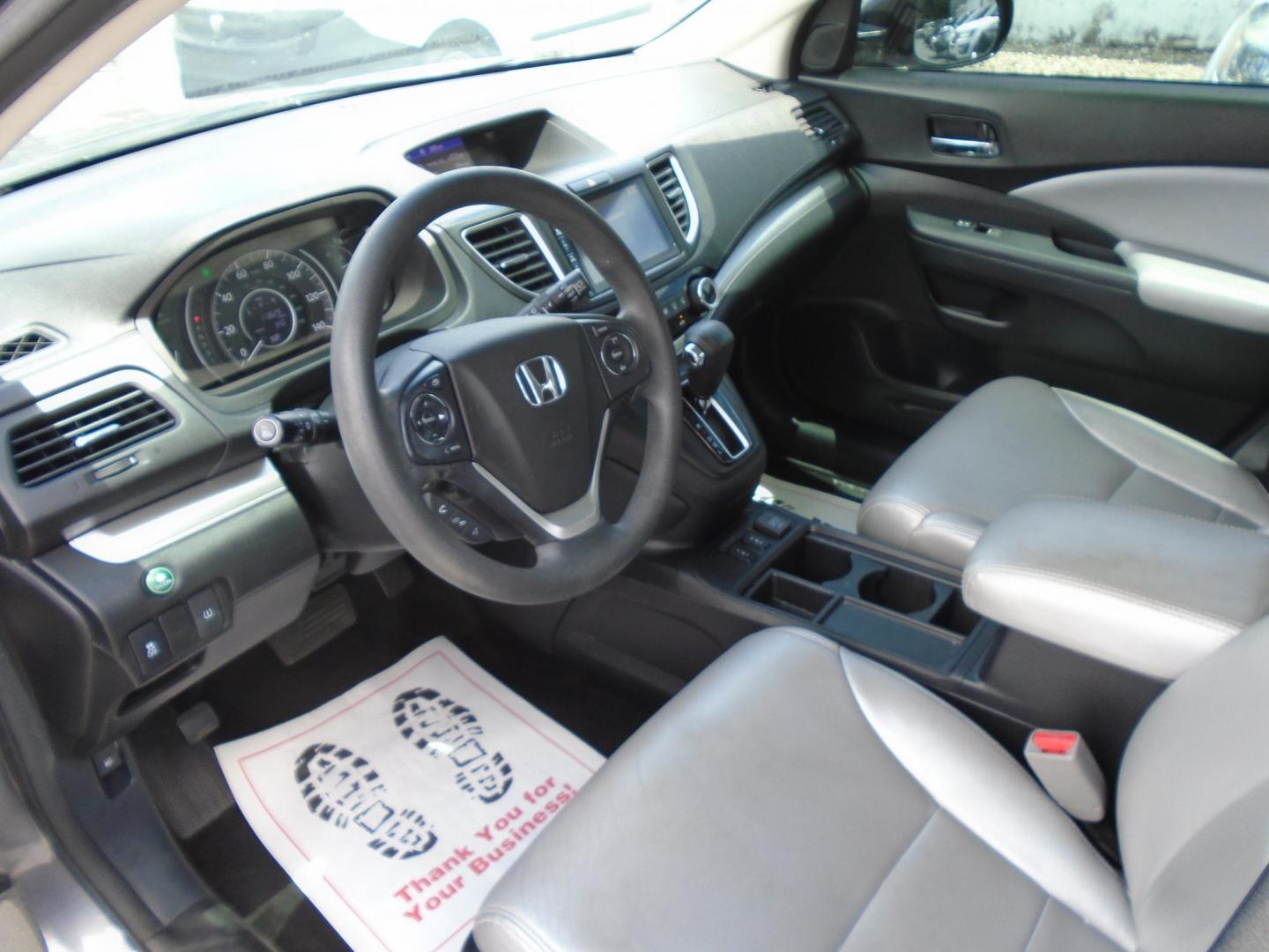 2016 Honda CR-V EX 2WD (3CZRM3H5XGG) with an 2.4L L4 DOHC 16V engine, CVT transmission, located at 6112 N Florida Avenue, Tampa, FL, 33604, (888) 521-5131, 27.954929, -82.459534 - Photo#8