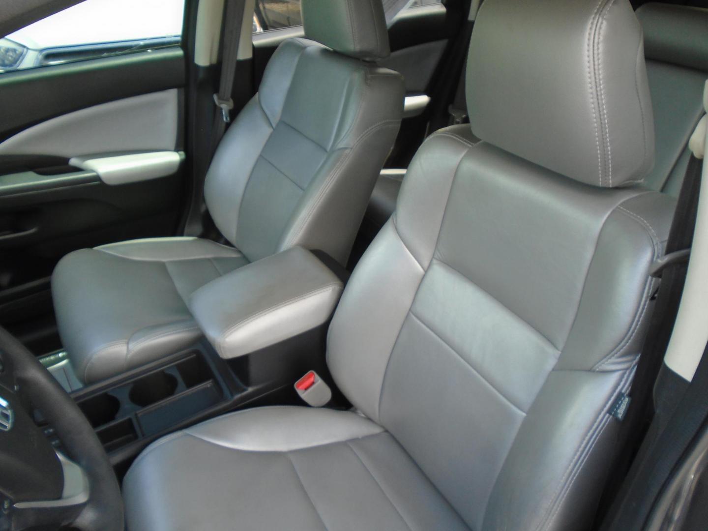 2016 Honda CR-V EX 2WD (3CZRM3H5XGG) with an 2.4L L4 DOHC 16V engine, CVT transmission, located at 6112 N Florida Avenue, Tampa, FL, 33604, (888) 521-5131, 27.954929, -82.459534 - Photo#9