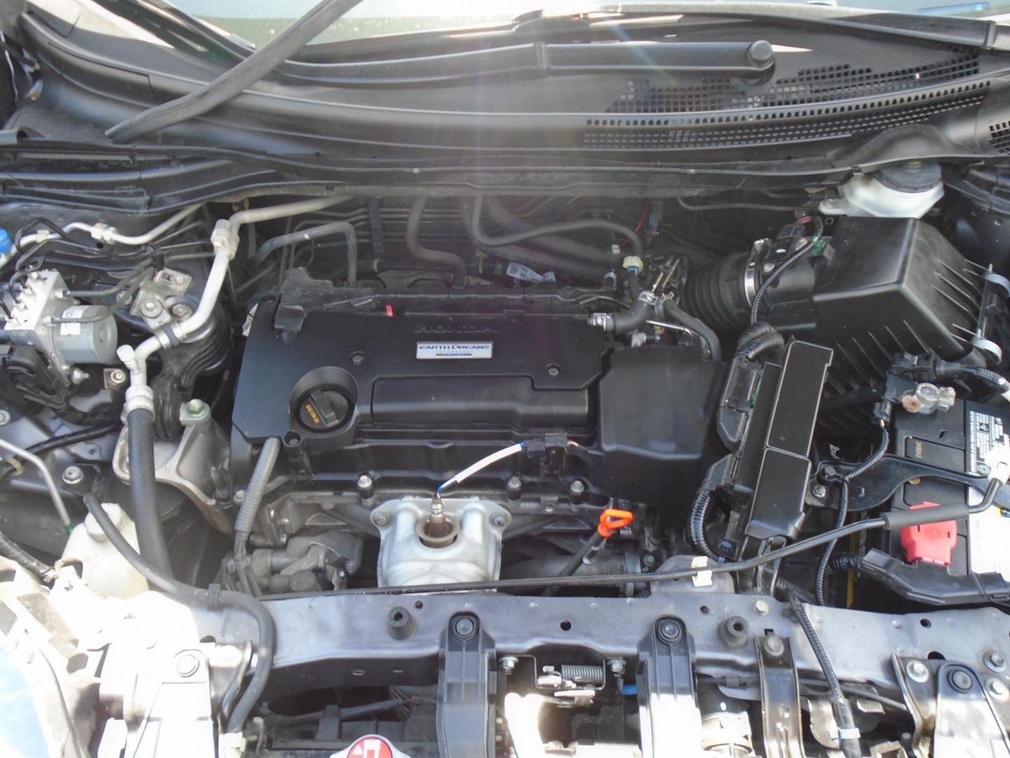 2016 Honda CR-V EX 2WD (3CZRM3H5XGG) with an 2.4L L4 DOHC 16V engine, CVT transmission, located at 6112 N Florida Avenue, Tampa, FL, 33604, (888) 521-5131, 27.954929, -82.459534 - Photo#11